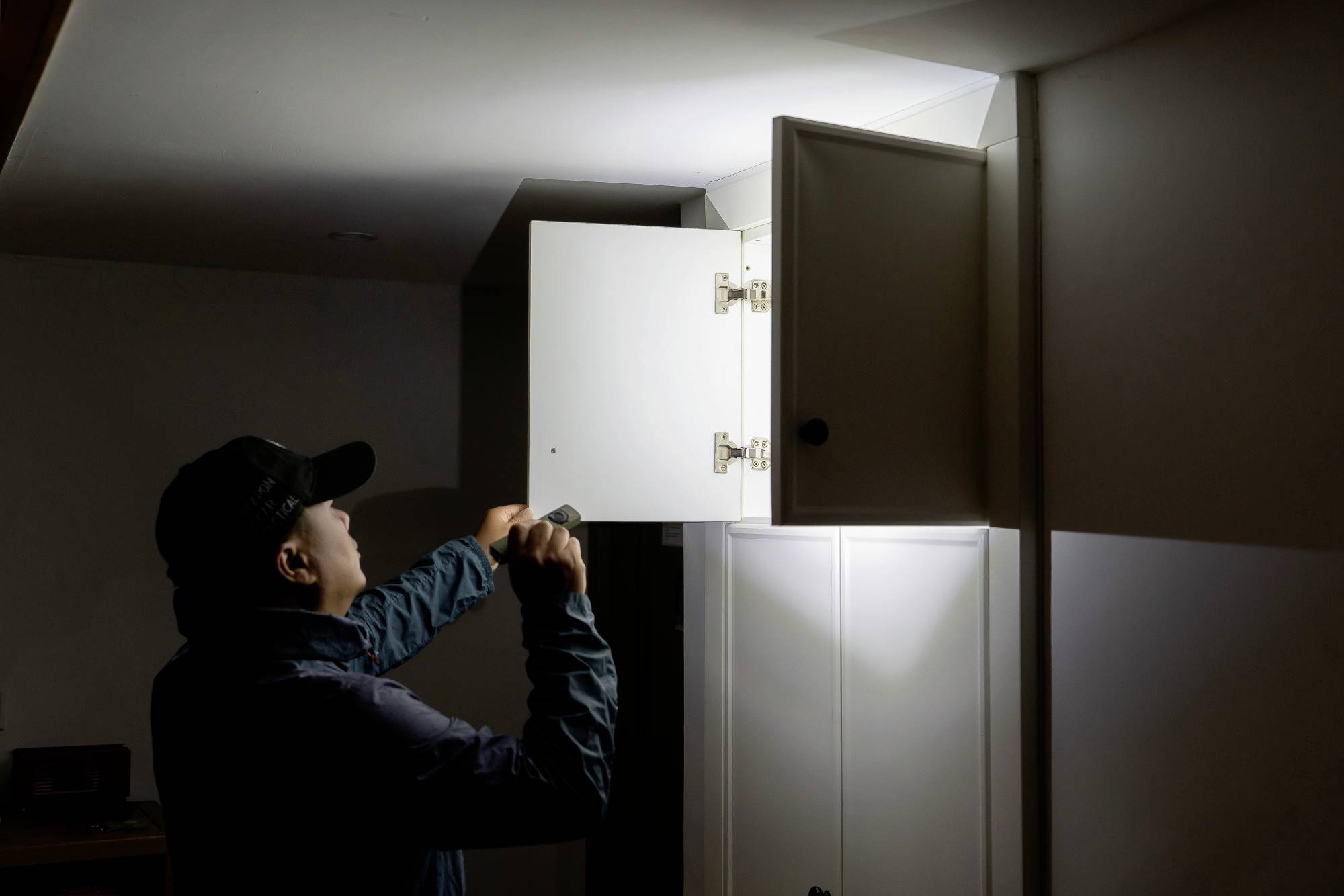 OLight Arkfeld Ultra Class 1 LED Taschenlampe akkubetrieben 1400lm 119g