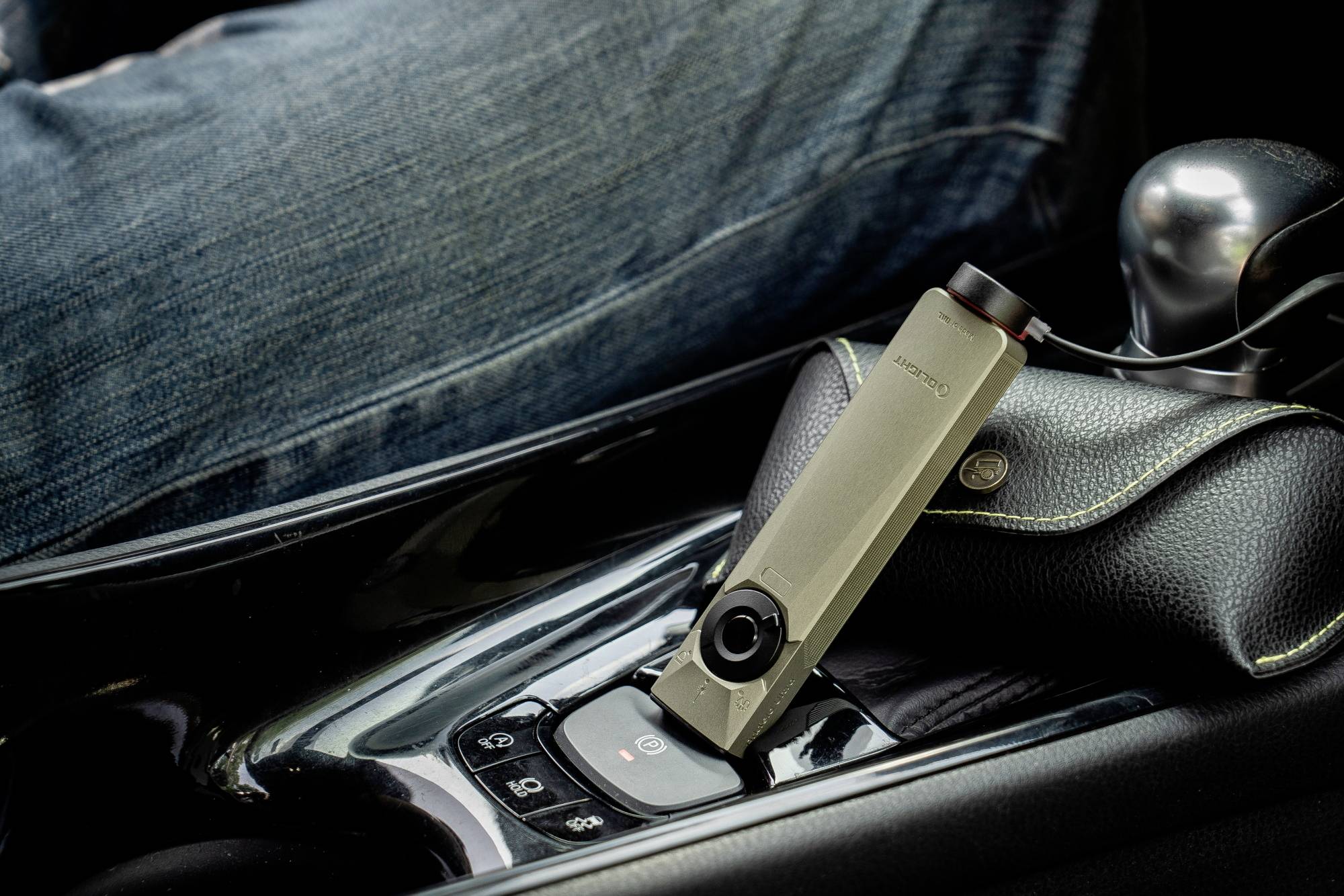 OLight Arkfeld Ultra Class 1 LED Taschenlampe akkubetrieben 1400lm 119g