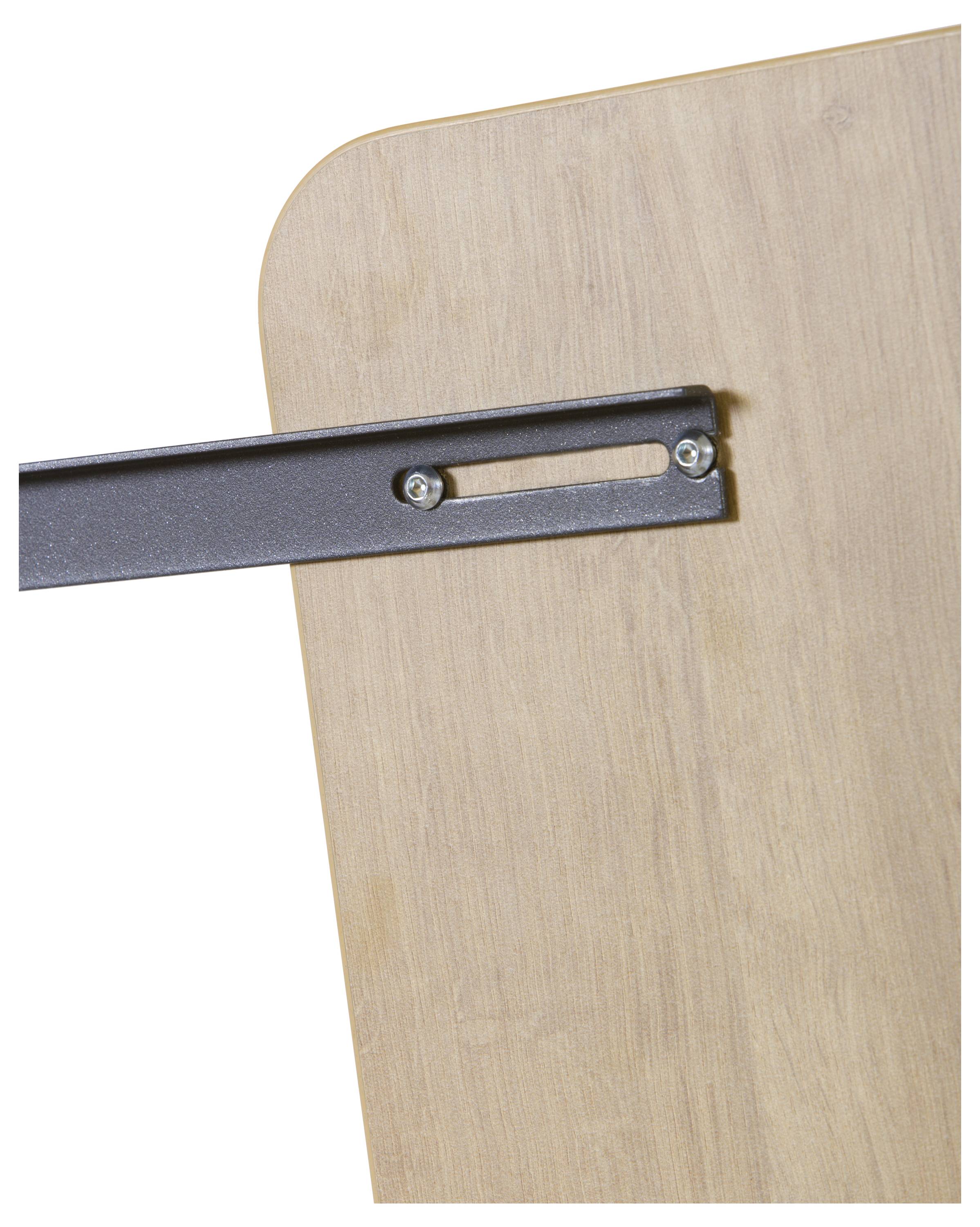 Nahaufnahme eines rechteckigen Holzpaneels mit abgerundeter Ecke, an dem ein schwarzes Metallteil mit Schrauben befestigt ist.