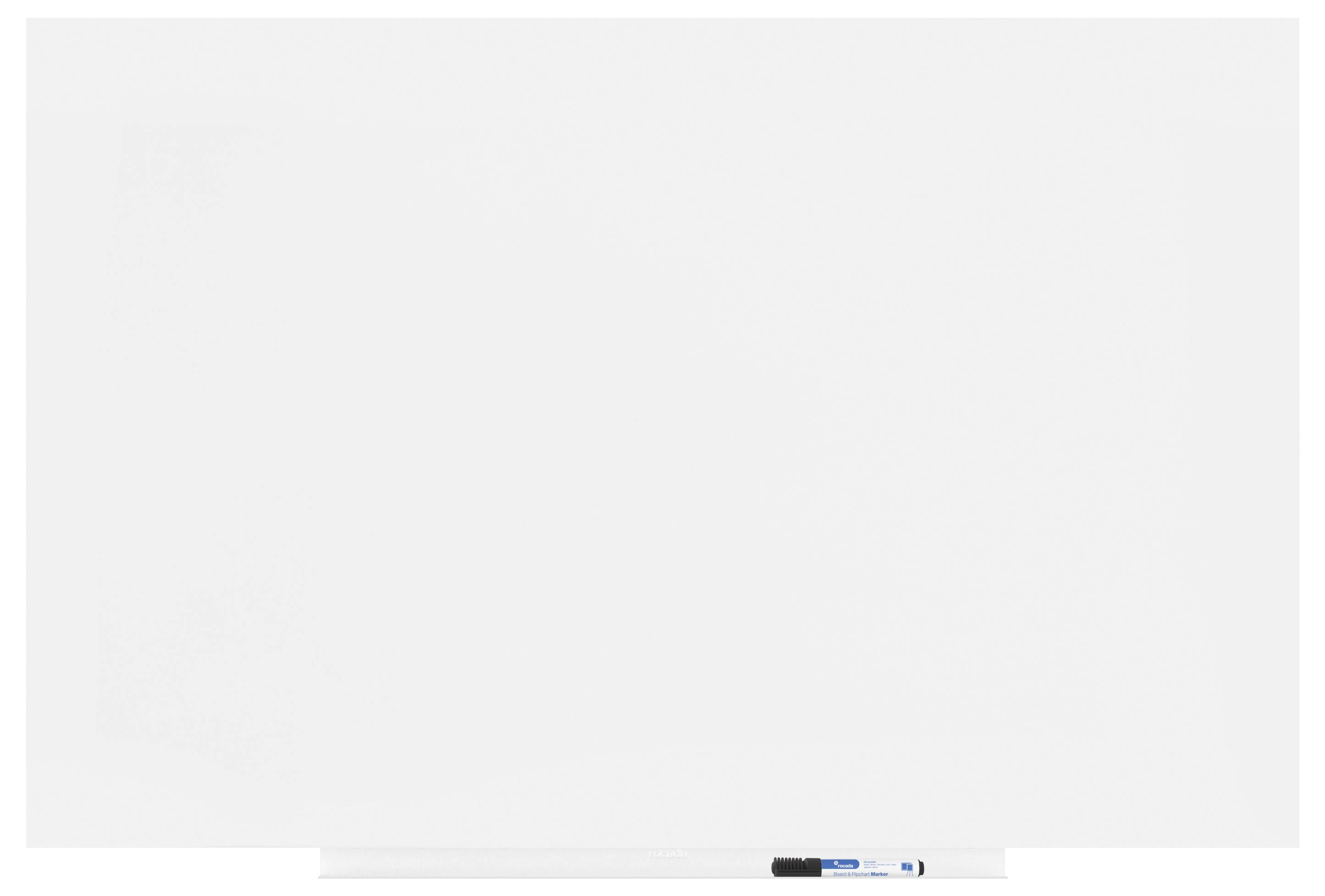 Ein leeres weißes Schreibbrett mit einem schwarzen Stift, der am unteren Rand platziert ist.