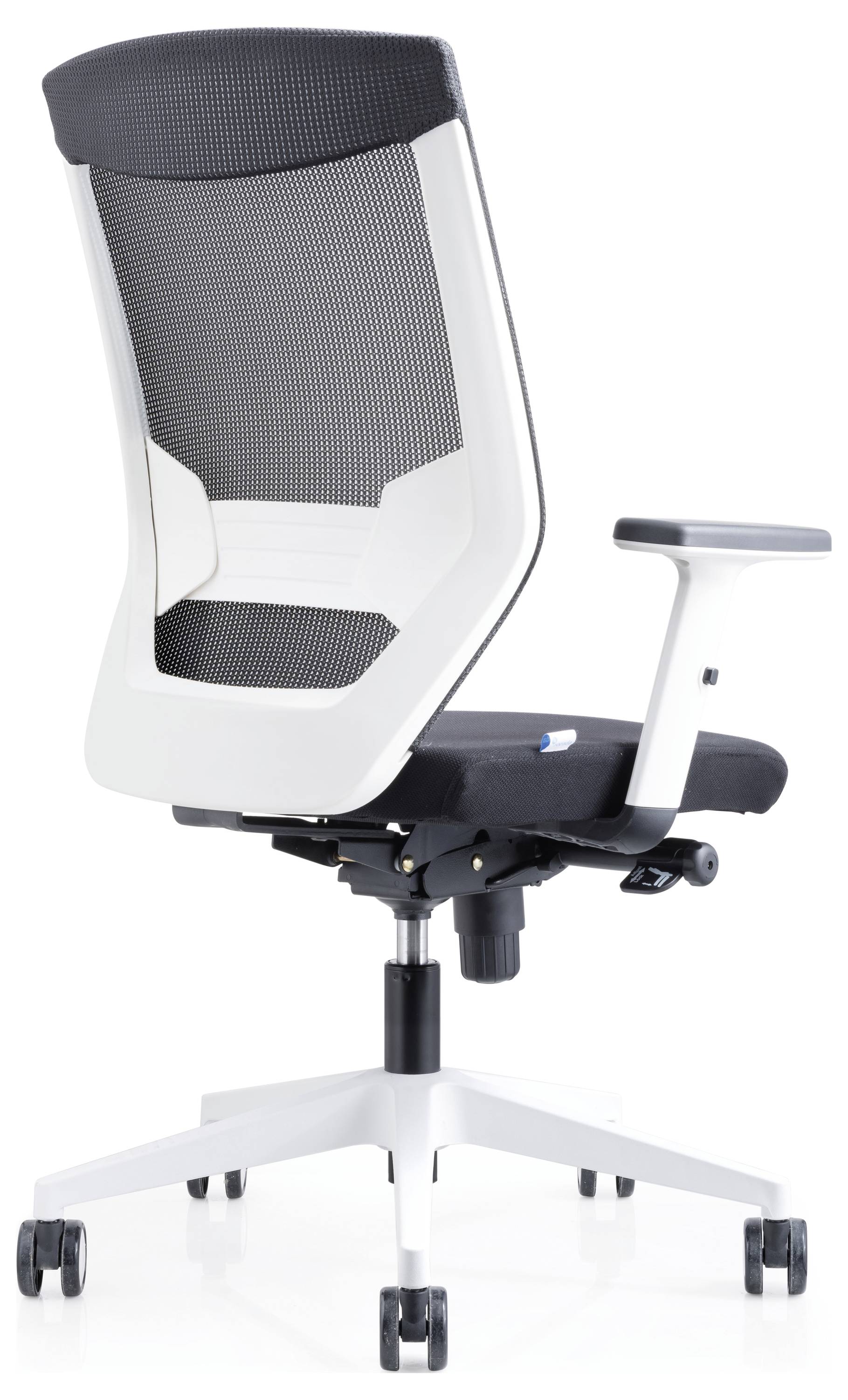 Bürostuhl mit Netzrückenlehne, höhenverstellbarer Rückenstütze und Armlehnen, drehbar auf fünf Rollen, in Schwarz und Weiß.