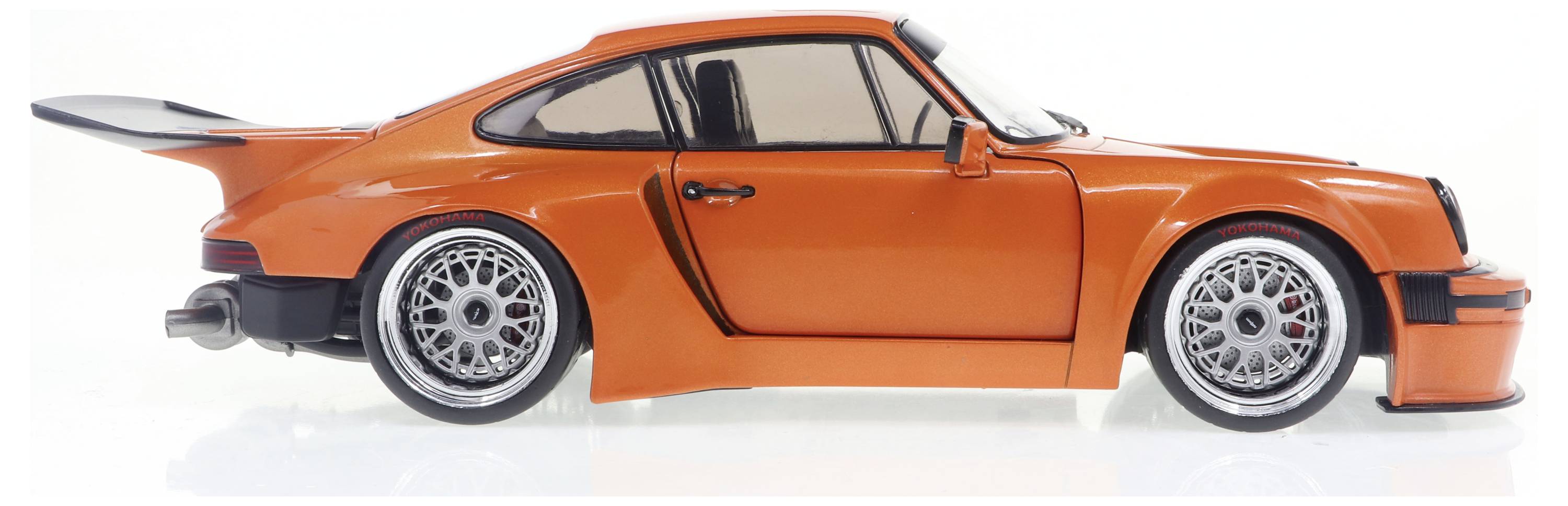 Solido KS-R 2022 orange 1:18 Modellauto