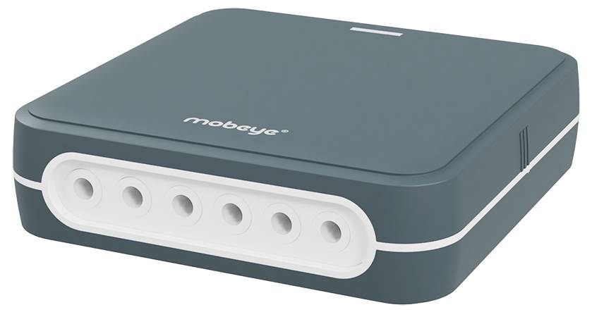 Dunkelgraues elektronisches Gerät mit sechs weißen Anschlüssen an der Vorderseite. Markierung 'mobeye' auf der Oberseite.