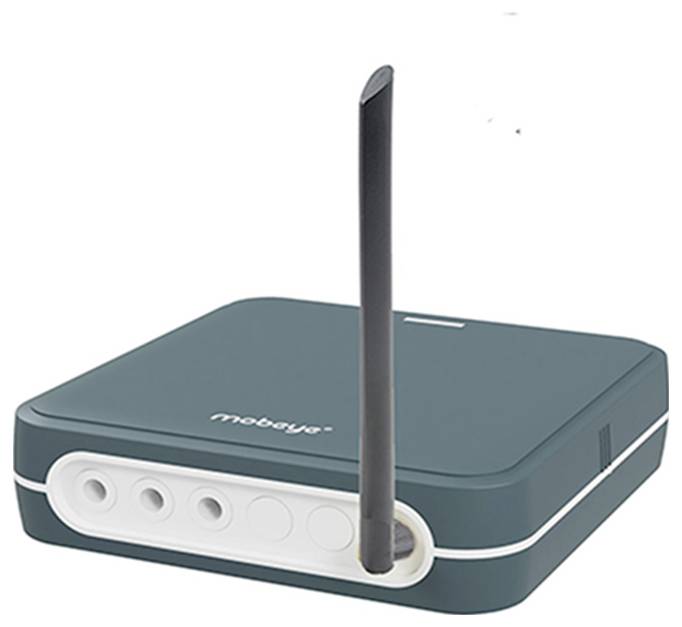 Ein dunkelgrüner Router mit vier runden Tasten und einer aufrechten Antenne. Auf dem Gehäuse steht der Name 'mobaye'.