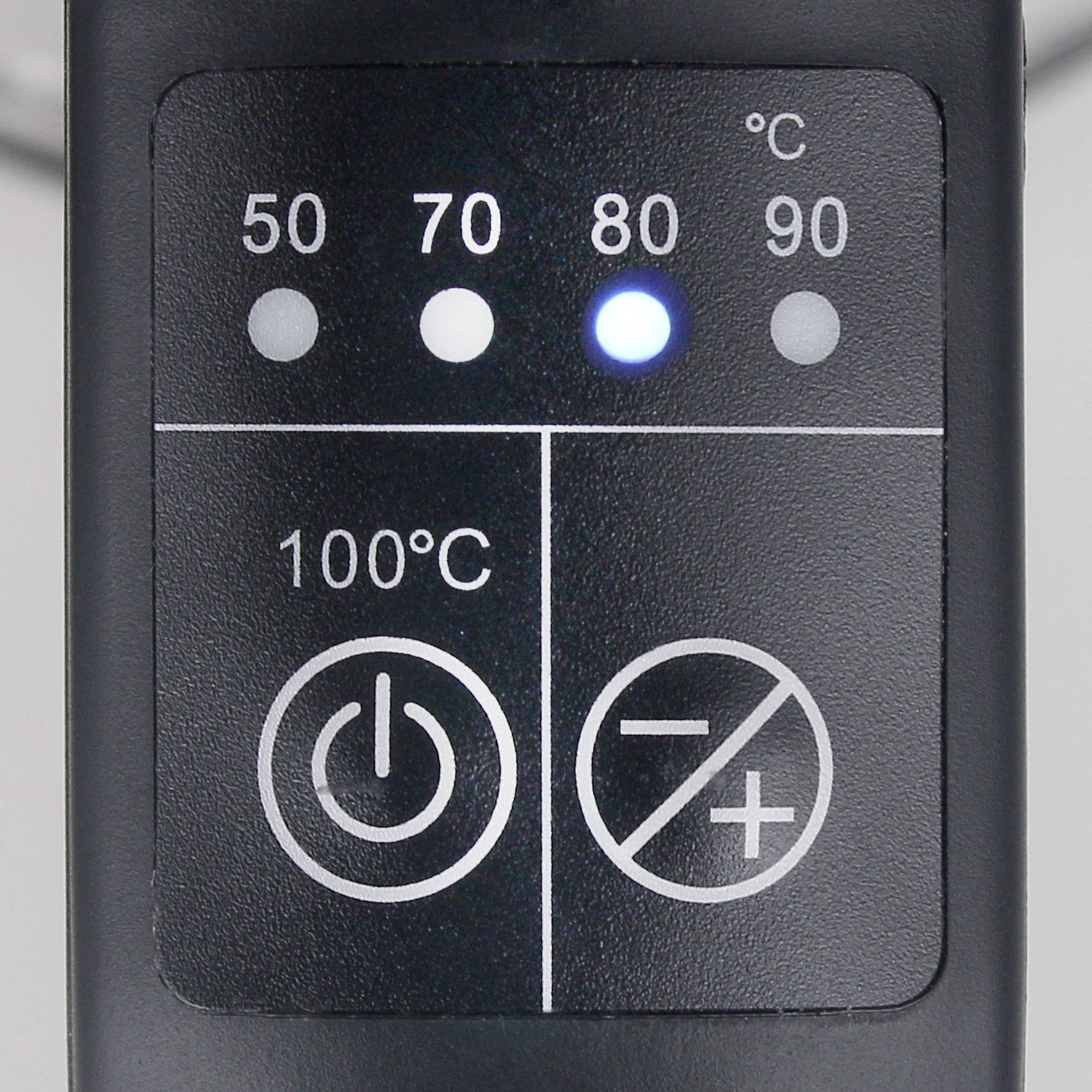 Temperaturschalter mit LED-Anzeige, zeigt 80°C aktiviert, Optionen für 50°C, 70°C, 90°C, Power- und Einstelltasten darunter.