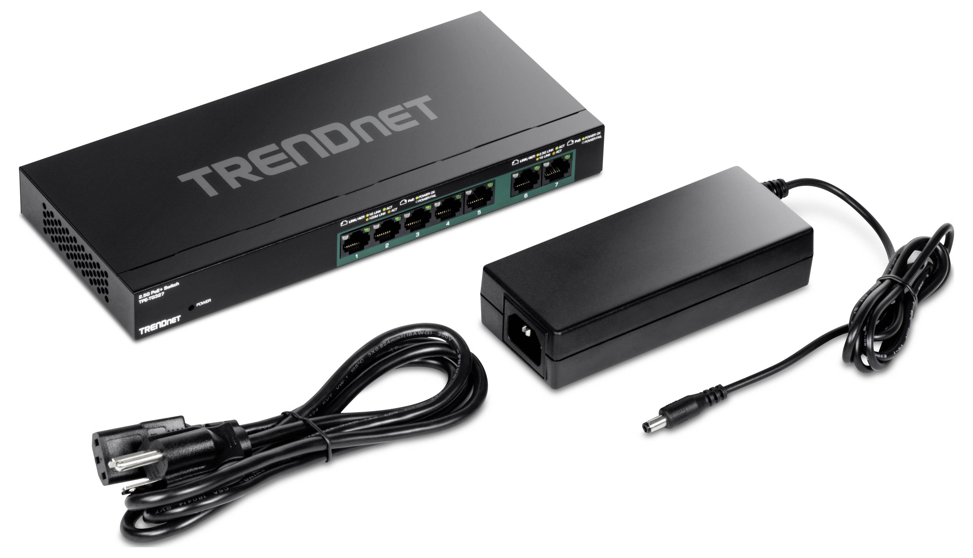 Ein schwarzer Netzwerk-Switch von TRENDnet mit sechs Ethernet-Ports, daneben ein Netzadapter und ein Stromkabel.