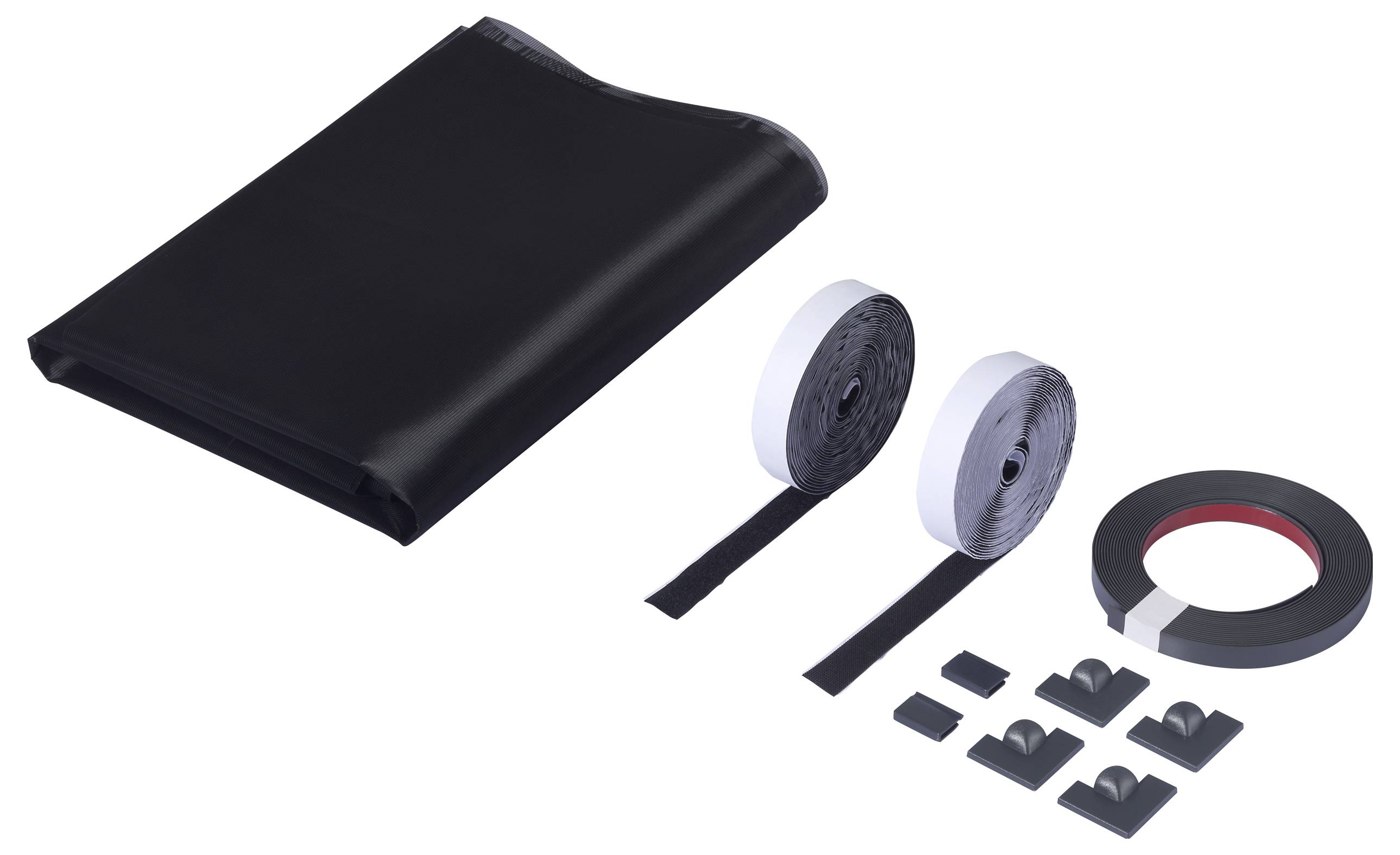 Ein Satz Isolationsmaterial bestehend aus einem großen schwarzen Stück, zwei weißen Rollen, einer roten Rolle und mehreren kleinen schwarzen Clips.