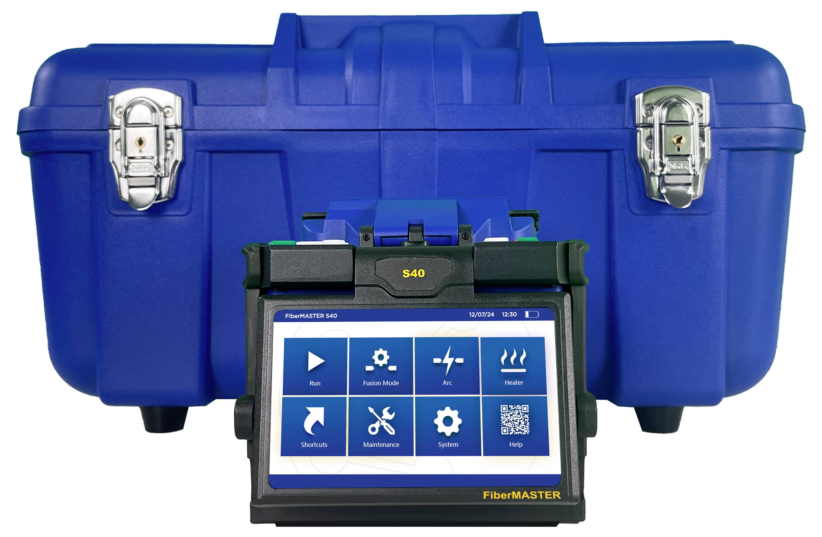 Ein tragbares Gerät mit großem Display zeigt Symbole für 'Test', 'Fehleranalyse', 'Wartung' und 'System'. Im Hintergrund ein blauer Koffer.