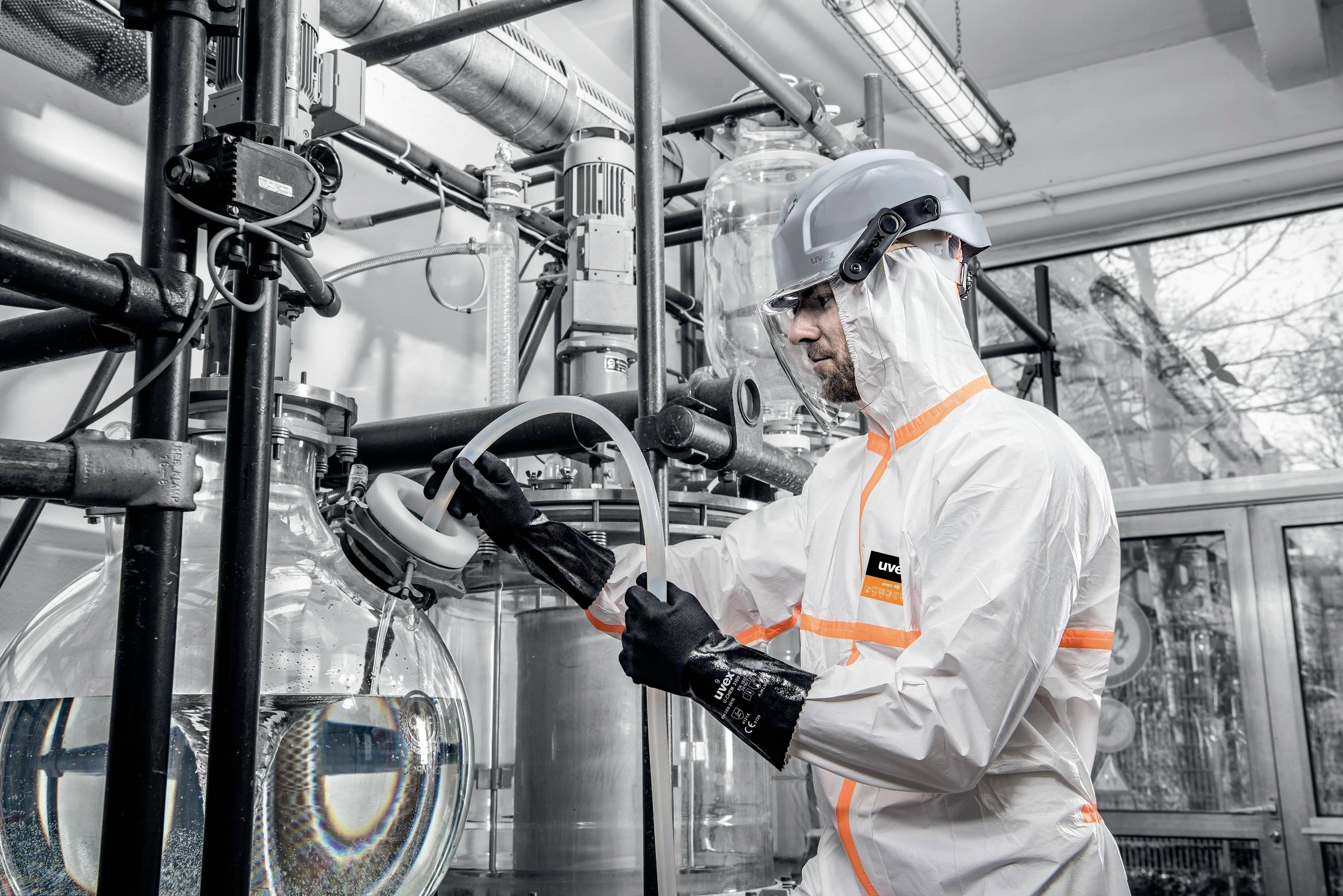 Uvex 4B 9837514 Einweg-Schutzanzug Kleider-Größe: 3XL Weiß, Orange