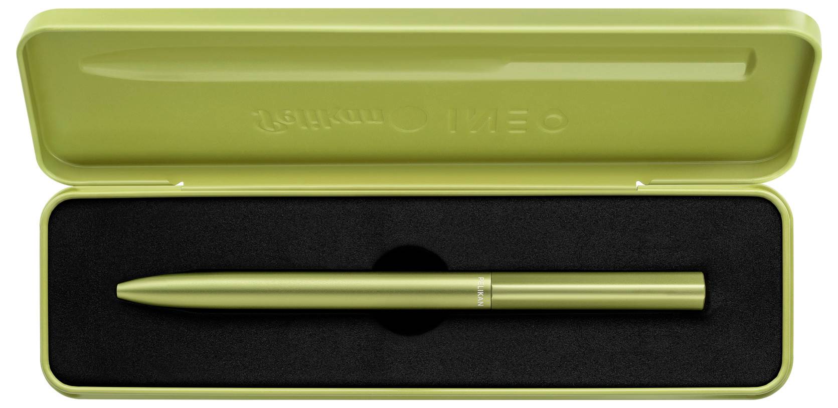 Ein grüner Stift liegt in einem offenen grünen Etui mit schwarzer Innenseite. Der Stift hat ein schlankes, modernes Design.