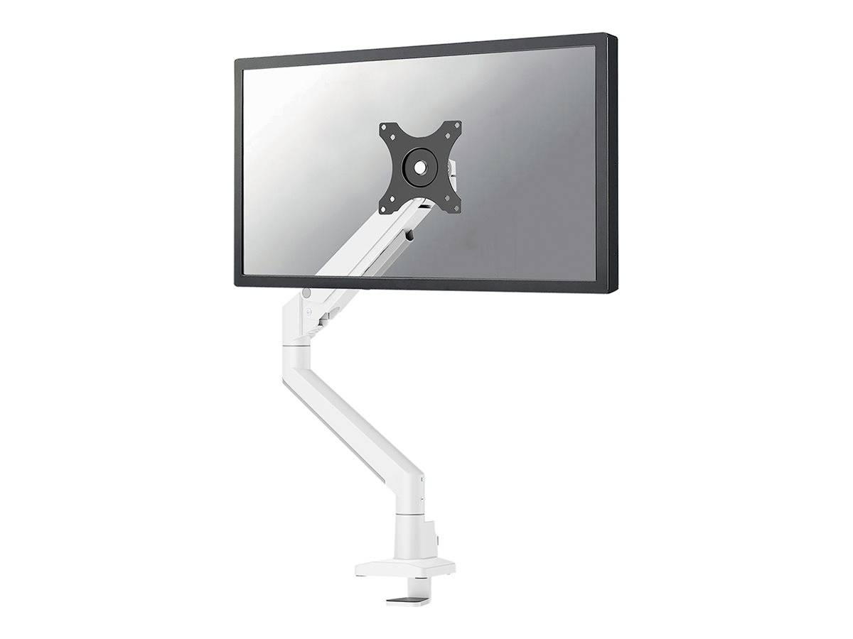 Ein Monitorhalter in Weiß, der an einem Schreibtisch befestigt ist, bietet flexible Monitorpositionierung für ergonomische Arbeitsplätze.