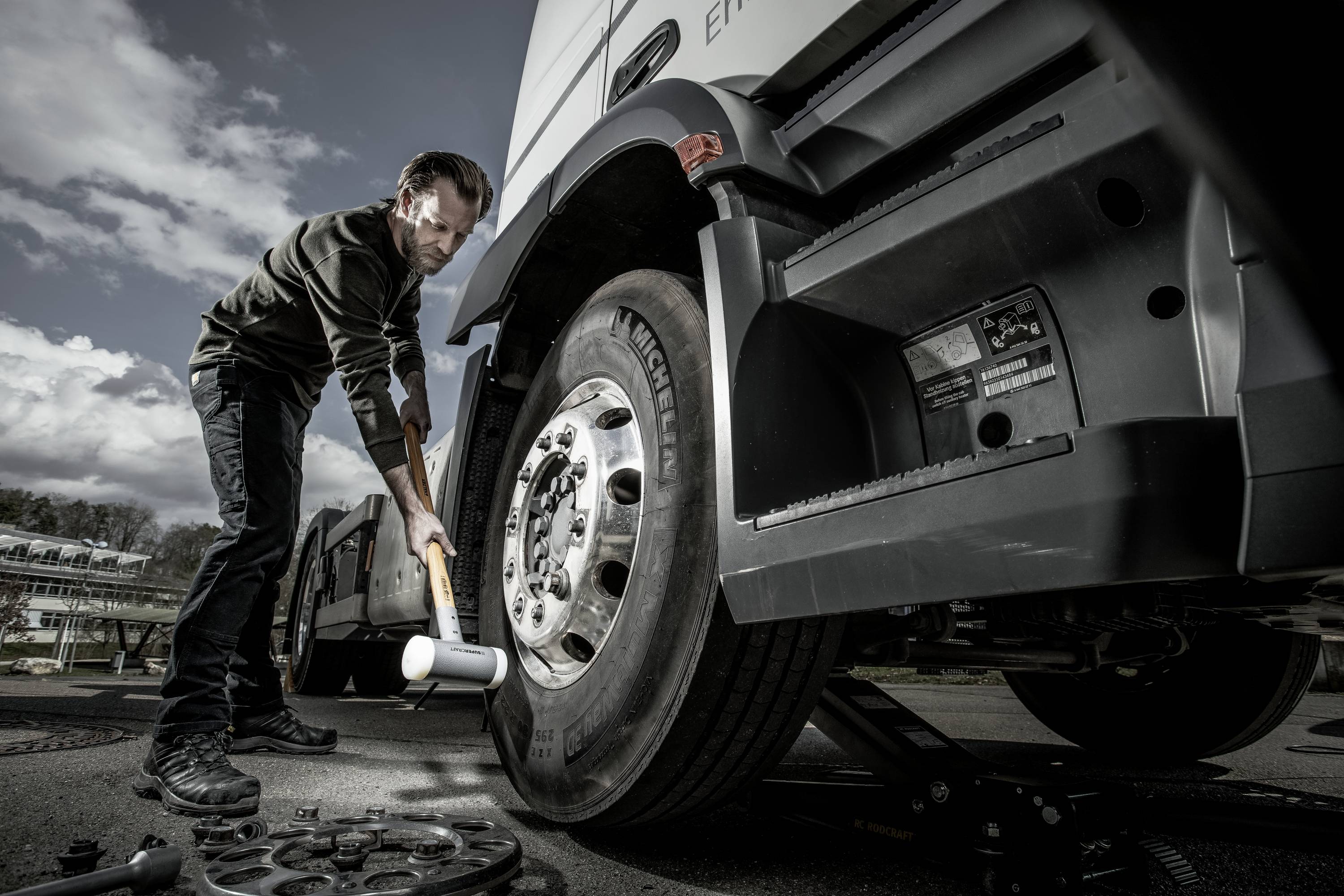 Halder SUPERCRAFT 3366.081 Vorschlaghammer ergonomischer Griff, hart, rückschlagsfrei 4410g 880mm 1St.