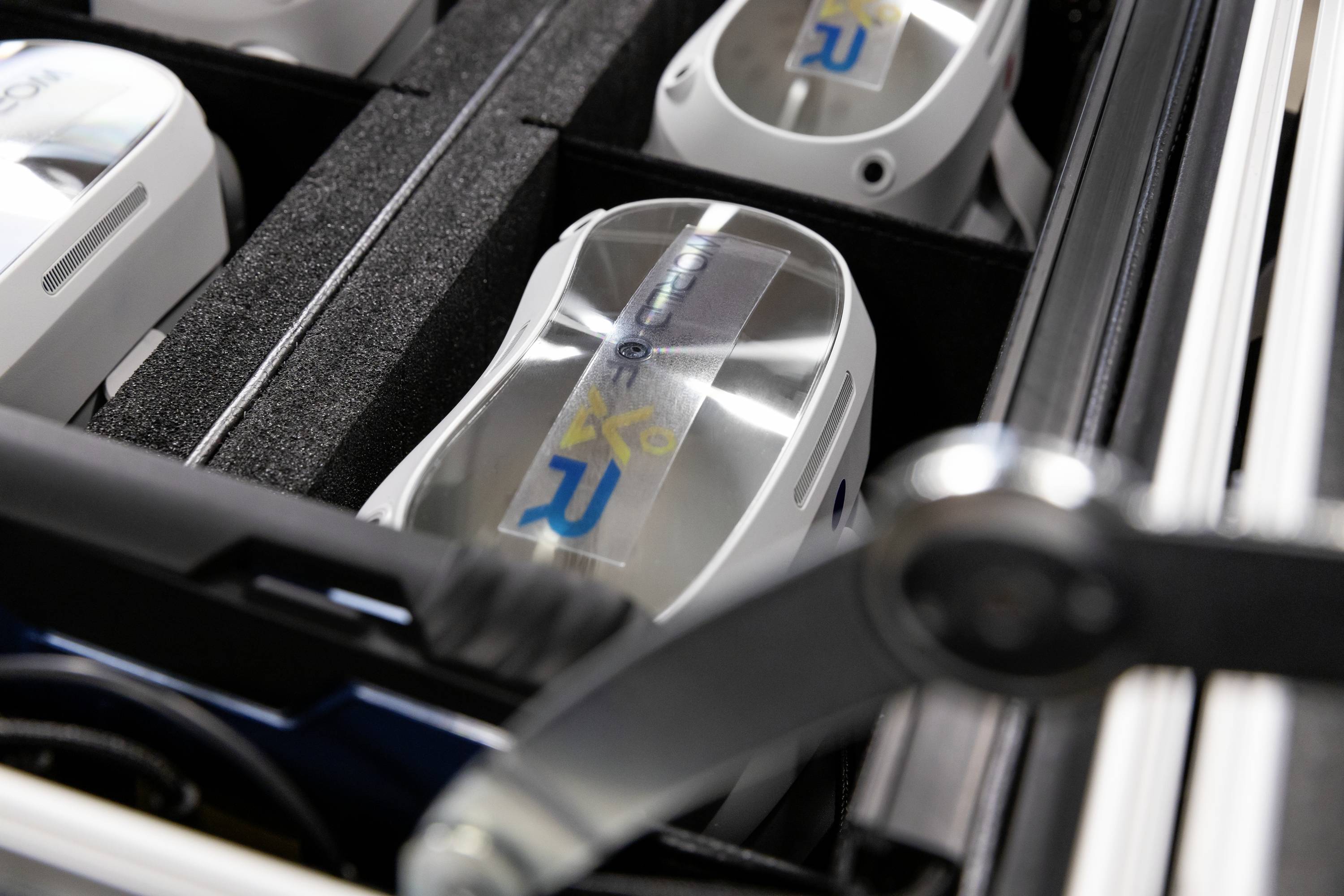 Parat PARAPROJECT® Case VR4 Lade- und Managementsystem Mobiles Ladesystem alle VR-Brillen, die mit USB-C® geladen werden könne