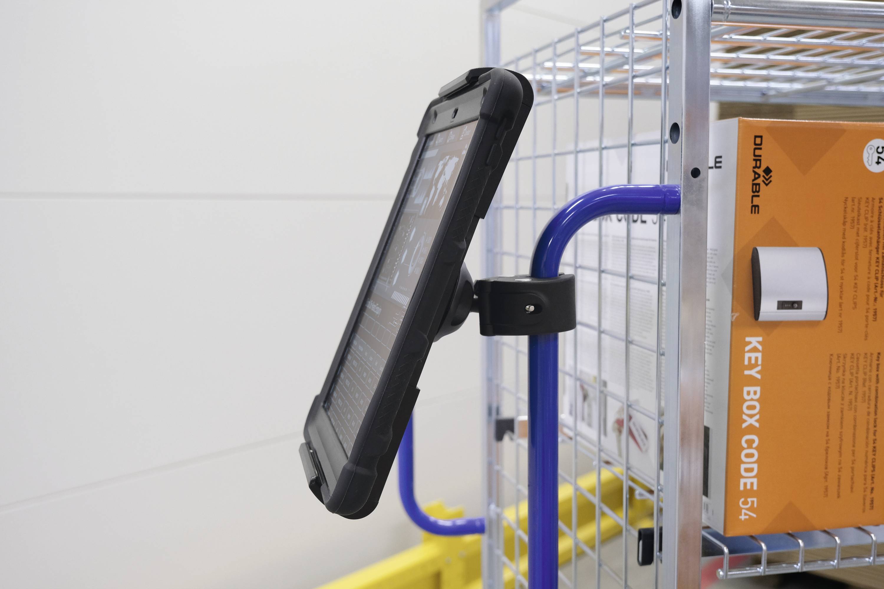 Durable TOUGH CLAMP XL Tablet Klemmhalterung Universal 7 - 13" Tablets 17,8cm (7") - 33cm (13")