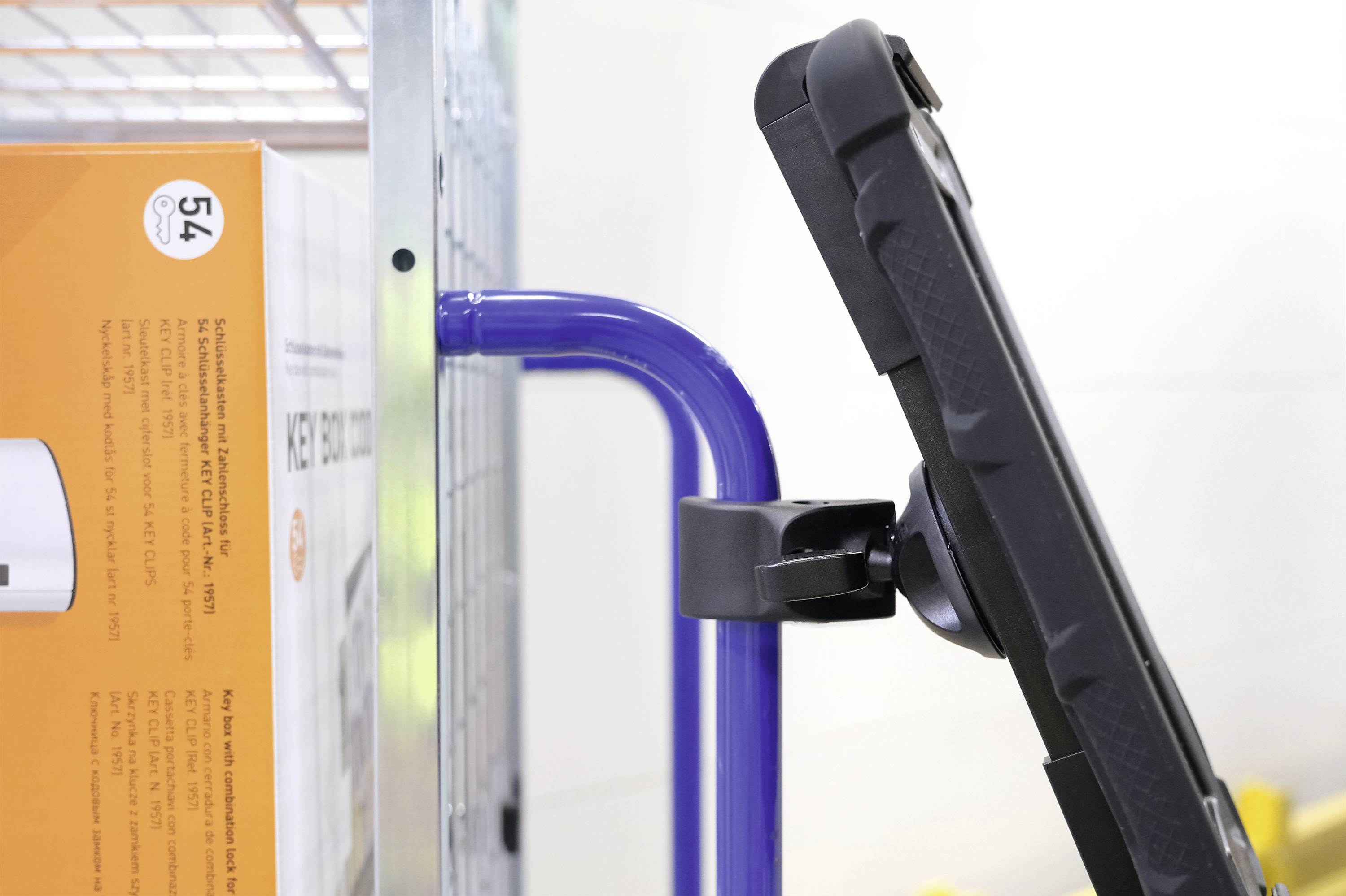 Durable TOUGH CLAMP XL Tablet Klemmhalterung Universal 7 - 13" Tablets 17,8 cm (7") - 33 cm (13")