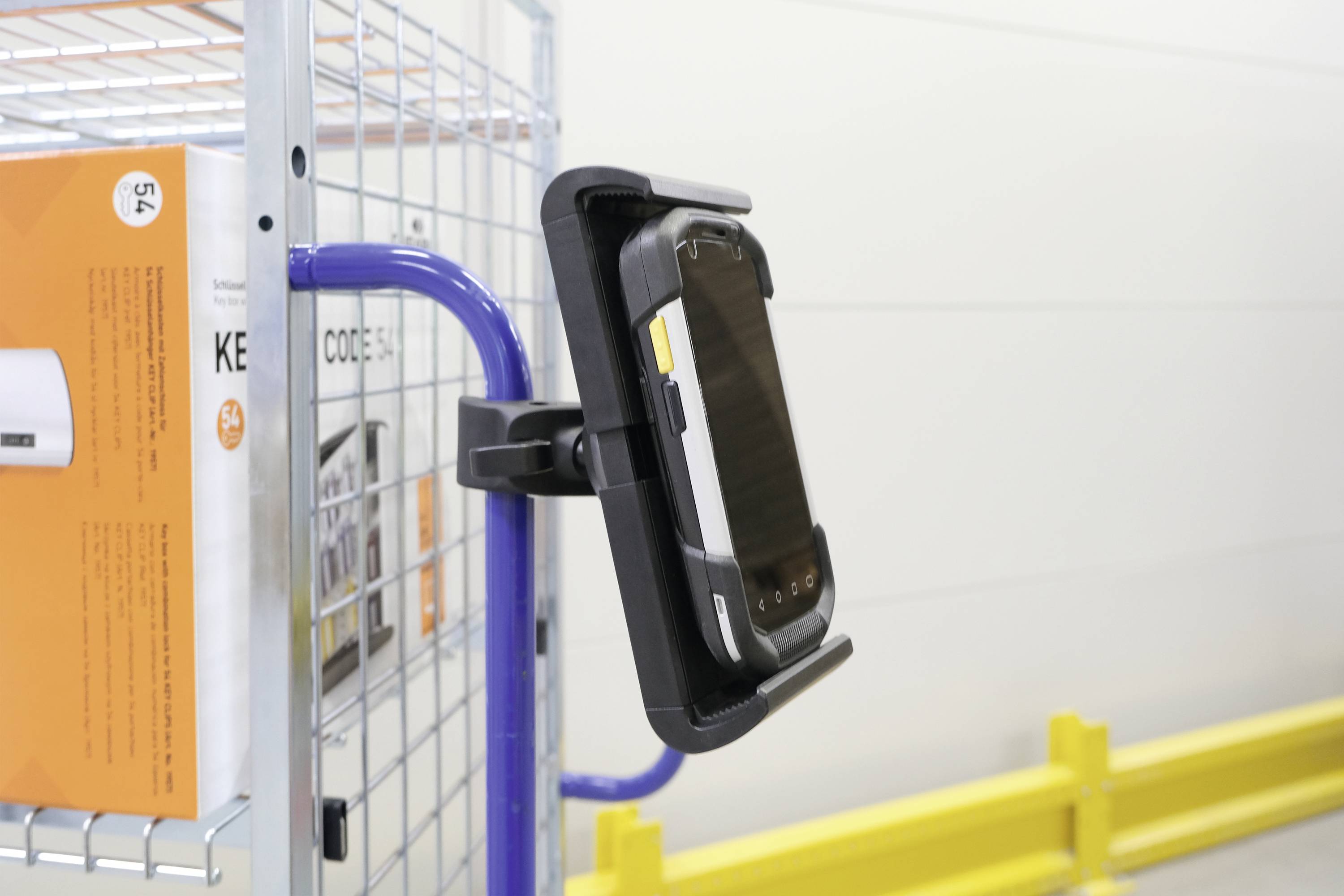 Durable TOUGH CLAMP XL Tablet Klemmhalterung Universal 7 - 13" Tablets 17,8cm (7") - 33cm (13")