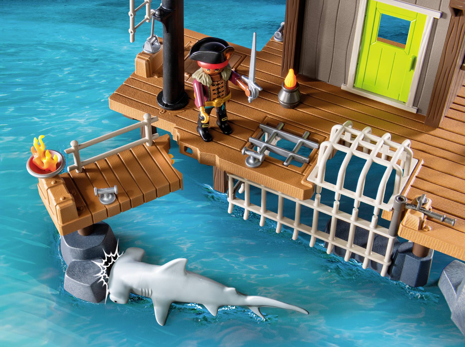 Playmobil® Pirates Piratenhafen mit Seeräuber-Gefängnis 71792