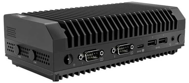 Schwarzer, rechteckiger Mini-PC mit Kühlrippen. Vorderseite zeigt mehrere Anschlüsse, darunter USB- und serielle Ports.