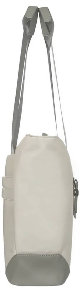 Eine graue Schultertasche aus Stoff, seitlich betrachtet. Sie hat einen langen, verstellbaren Riemen und einen Reißverschluss oben.