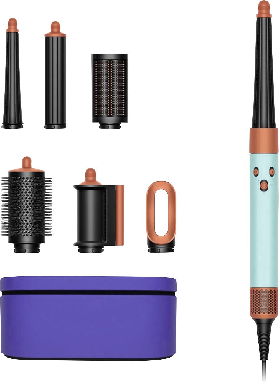 Verschiedene Aufsätze für einen Haarstyler sind gezeigt, darunter Lockenstäbe und Bürsten, zusammen mit einem blauen Etui.