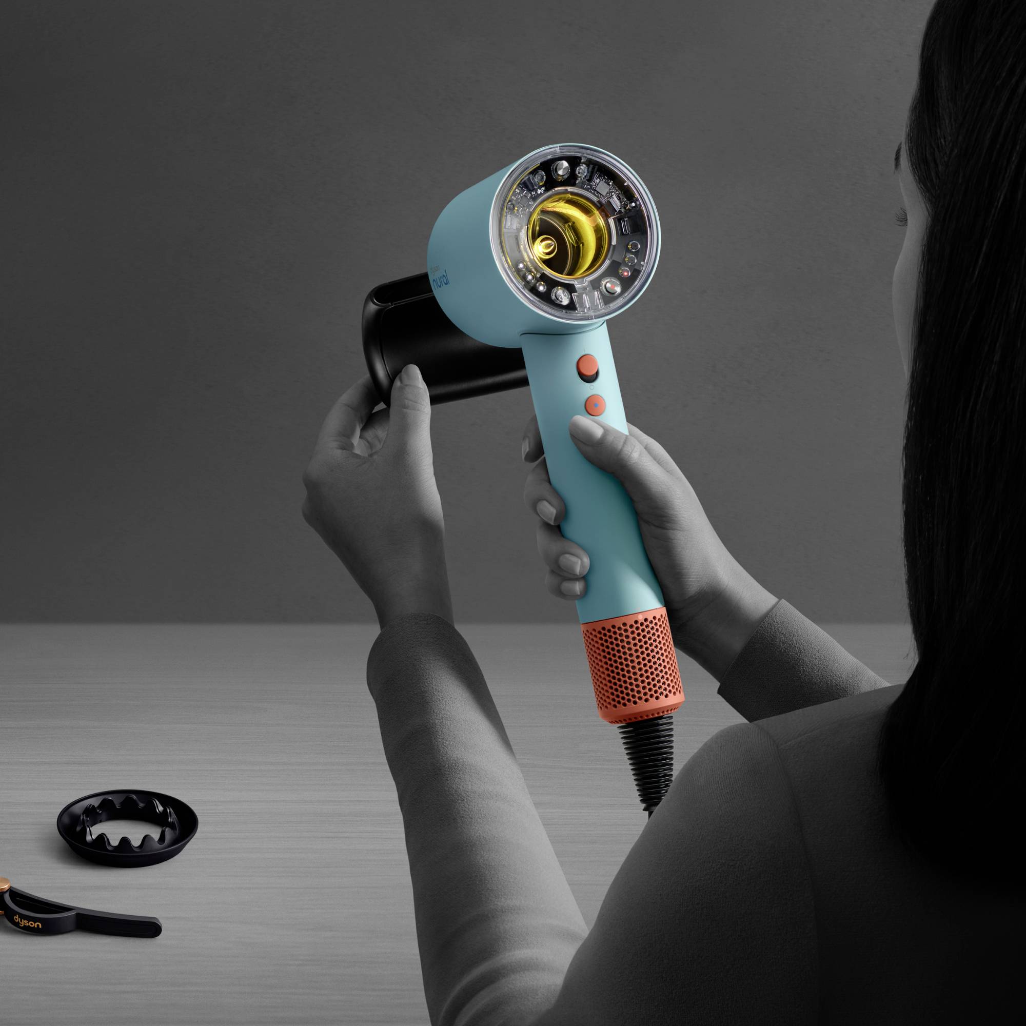 Dyson Supersonic™ Nural HD 16 Gifting Ed Strawberry Bronze-Rose Haartrockner Erdbeere, Bronze, Rose