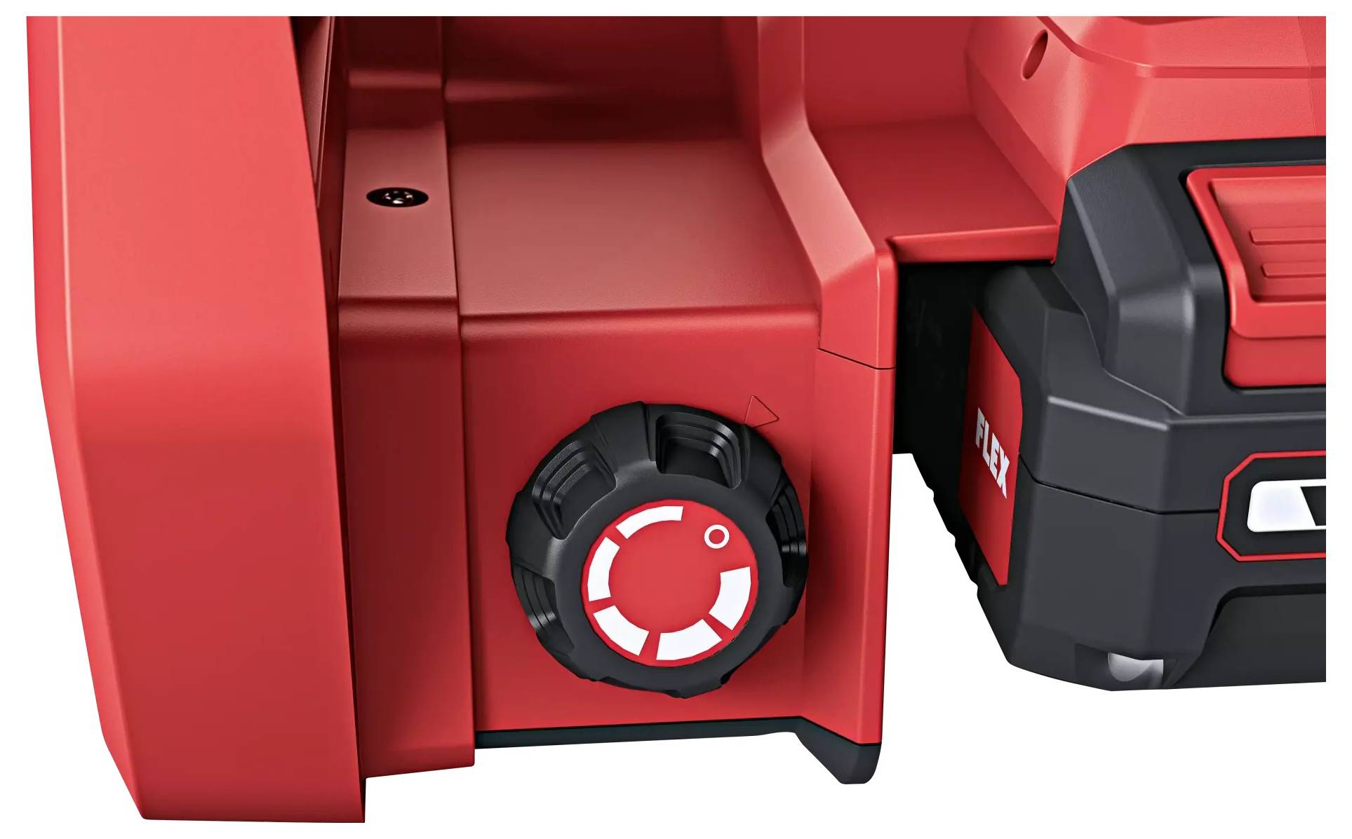 Rotes Elektrowerkzeug mit schwarzem Einstellrad auf weißem Hintergrund. Fokus auf Bedienknopf und Gerätegehäuse.