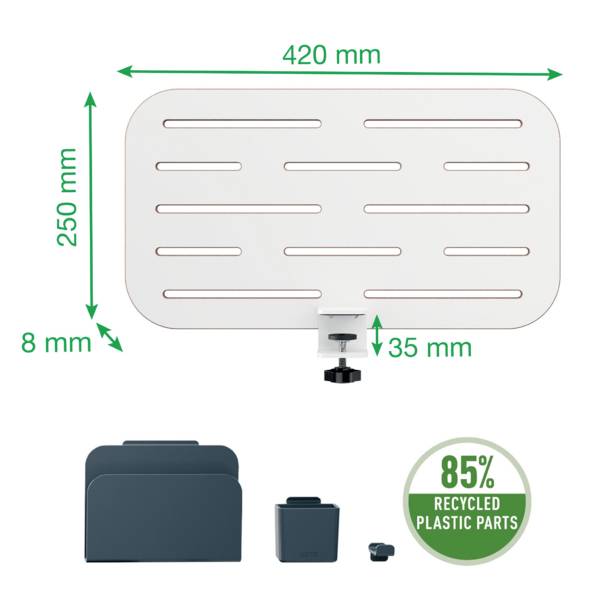 Weißes Regal mit Maßen: 420 mm breit, 250 mm hoch, 8 mm dick. Wichtig: 85% recycelter Kunststoff. Enthält Halterungen.