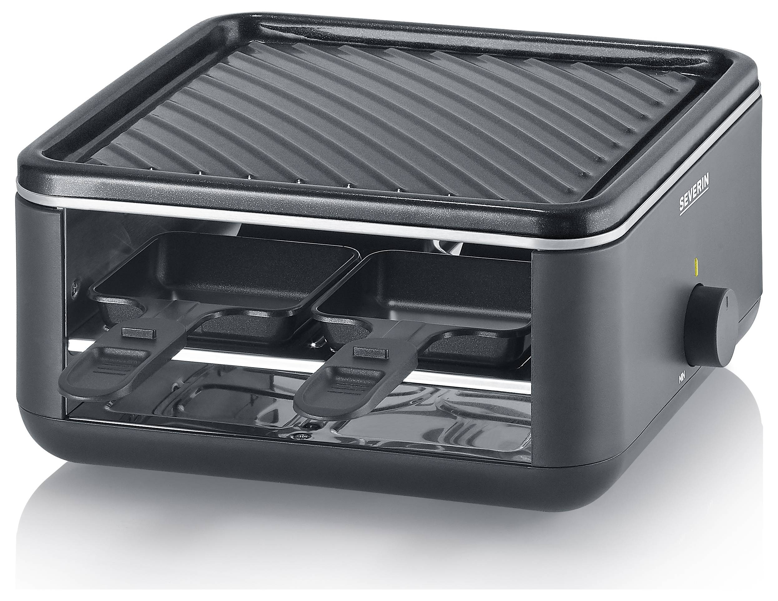Ein schwarzes Raclette-Gerät mit zwei Pfännchenfächern und gerillter Grillplatte, geeignet zum gleichzeitigen Grillen und Schmelzen.