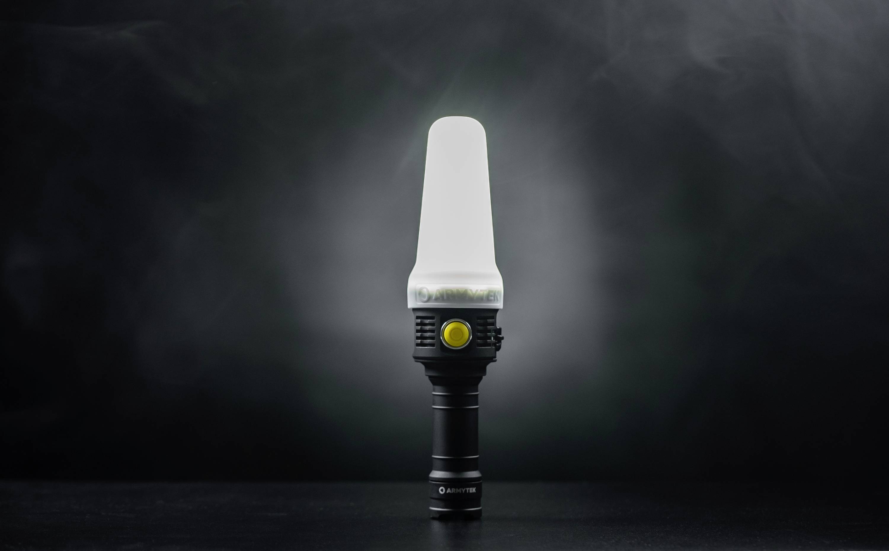 ArmyTek Bear LED Taschenlampe akkubetrieben 1500lm 135g