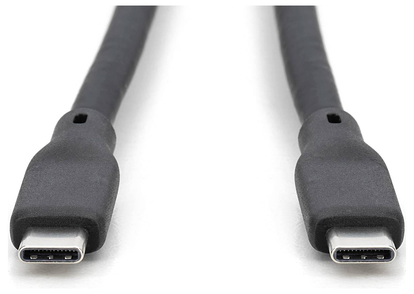 Zwei USB-C-Kabel mit schwarzen Anschlüssen, auf weißem Hintergrund, zeigen in entgegengesetzte Richtungen.