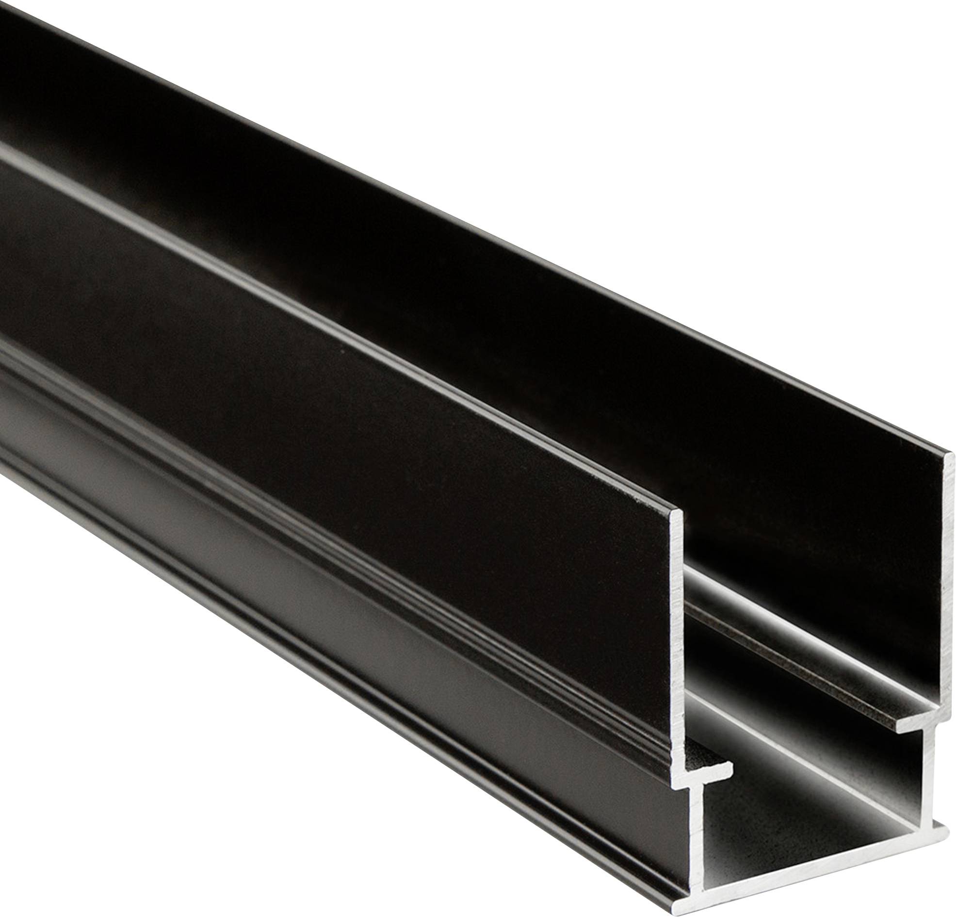 Ein schwarzes Aluminiumprofil in U-Form, das als Befestigungsschiene verwendet werden kann.