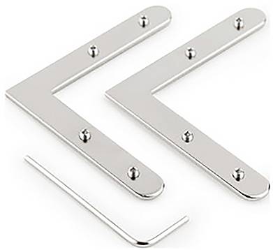Zwei L-förmige Metallwinkel und ein Inbusschlüssel, die zur Verbindung oder Stabilisierung von Strukturen verwendet werden.
