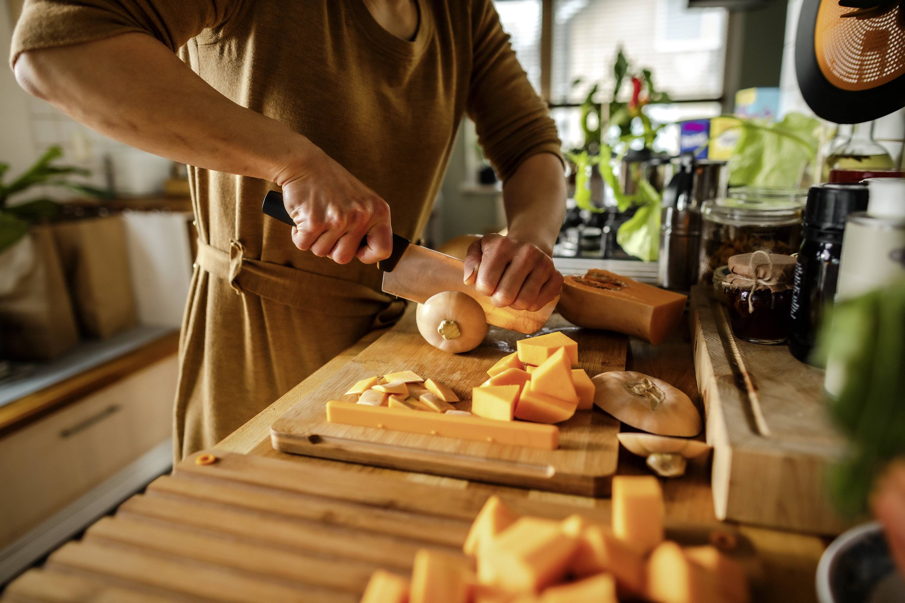 Fiskars 1057535 Küchenmesser Schwarz Länge 291 mm