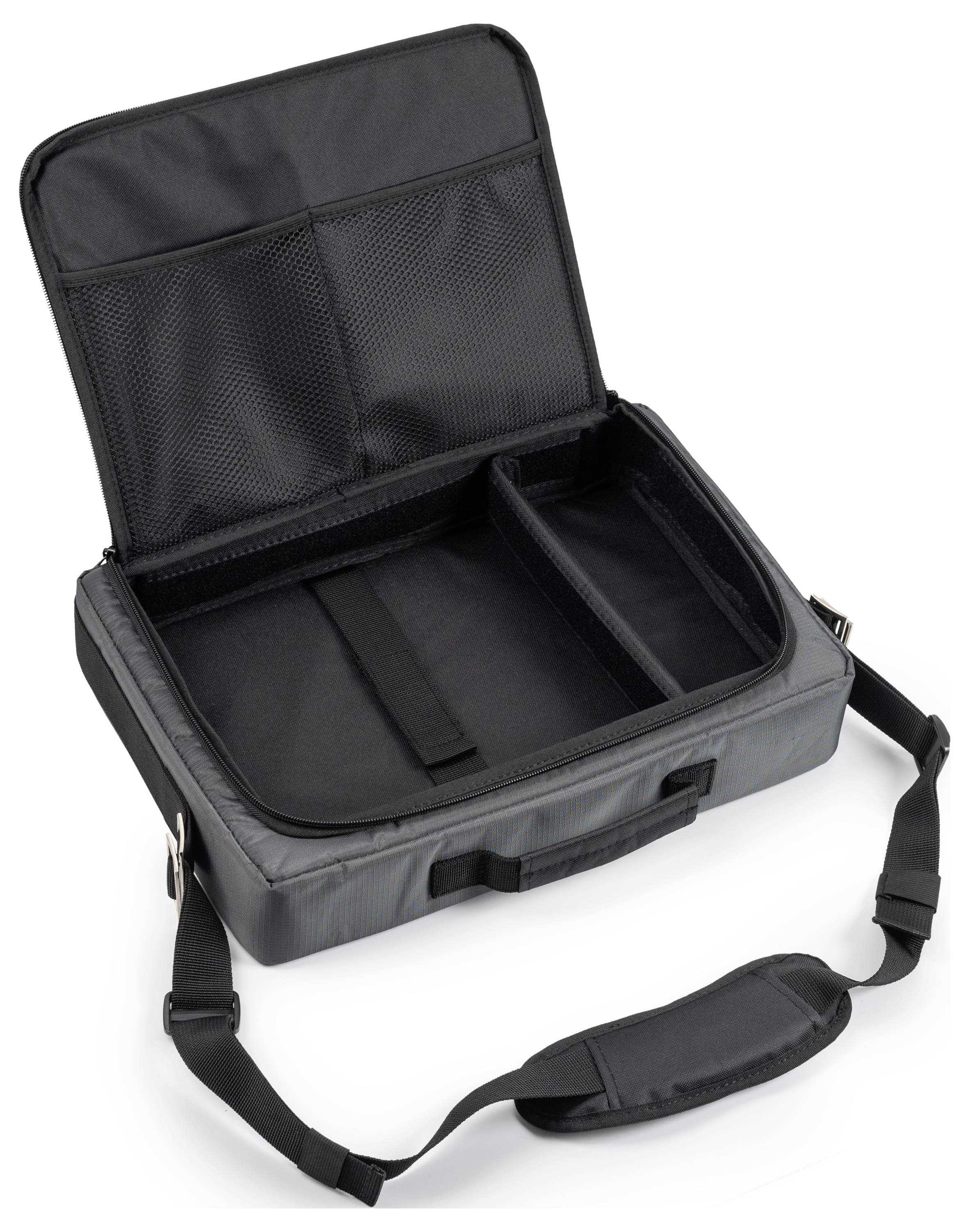 Eine offene schwarze Laptoptasche mit gepolstertem Innenraum und verstellbarem Schultergurt. Sie hat Fächer für Organisation.