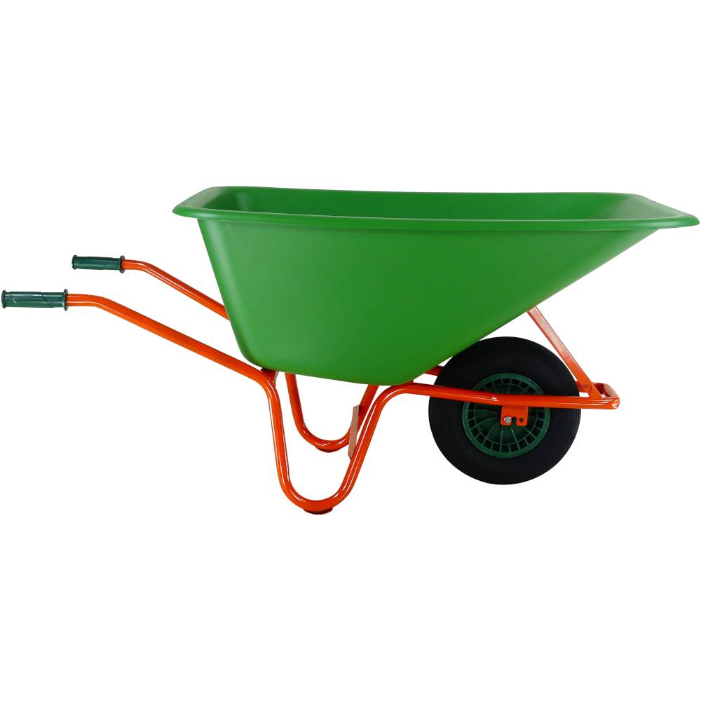 Grüne Schubkarre mit orangefarbenem Gestell und schwarzem Rad, stehend aufrecht auf ebenem Boden.