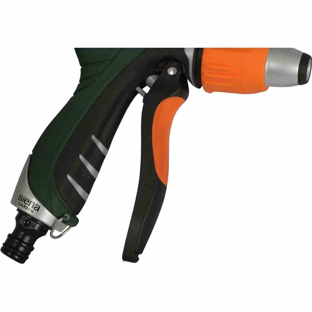 Ein Gartenschlauch-Sprühkopf mit ergonomischem Griff in Grün und Orange.