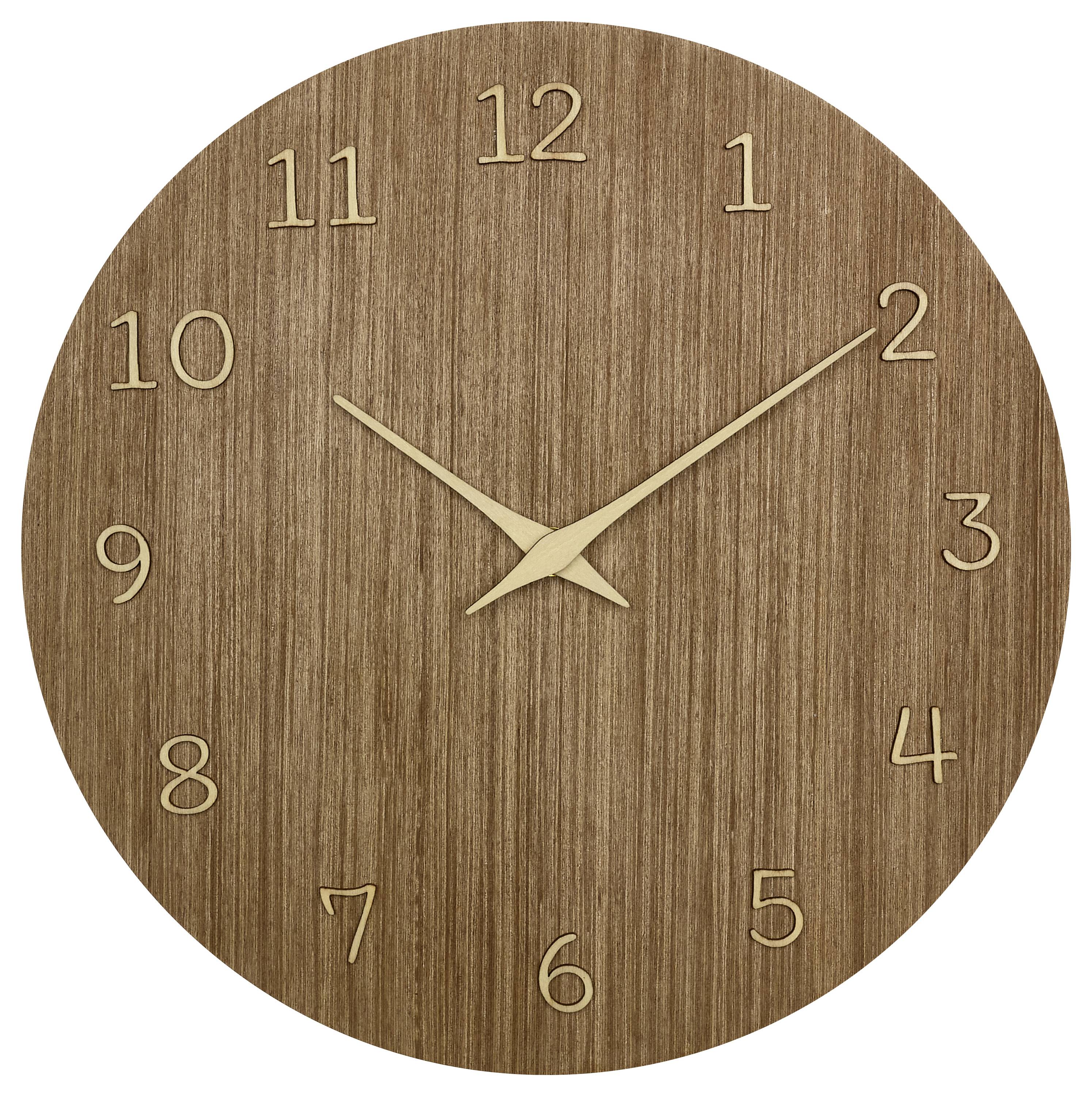 Große Holz-Uhr mit goldenen Ziffern und Zeigern; zeigt 10:10 Uhr.