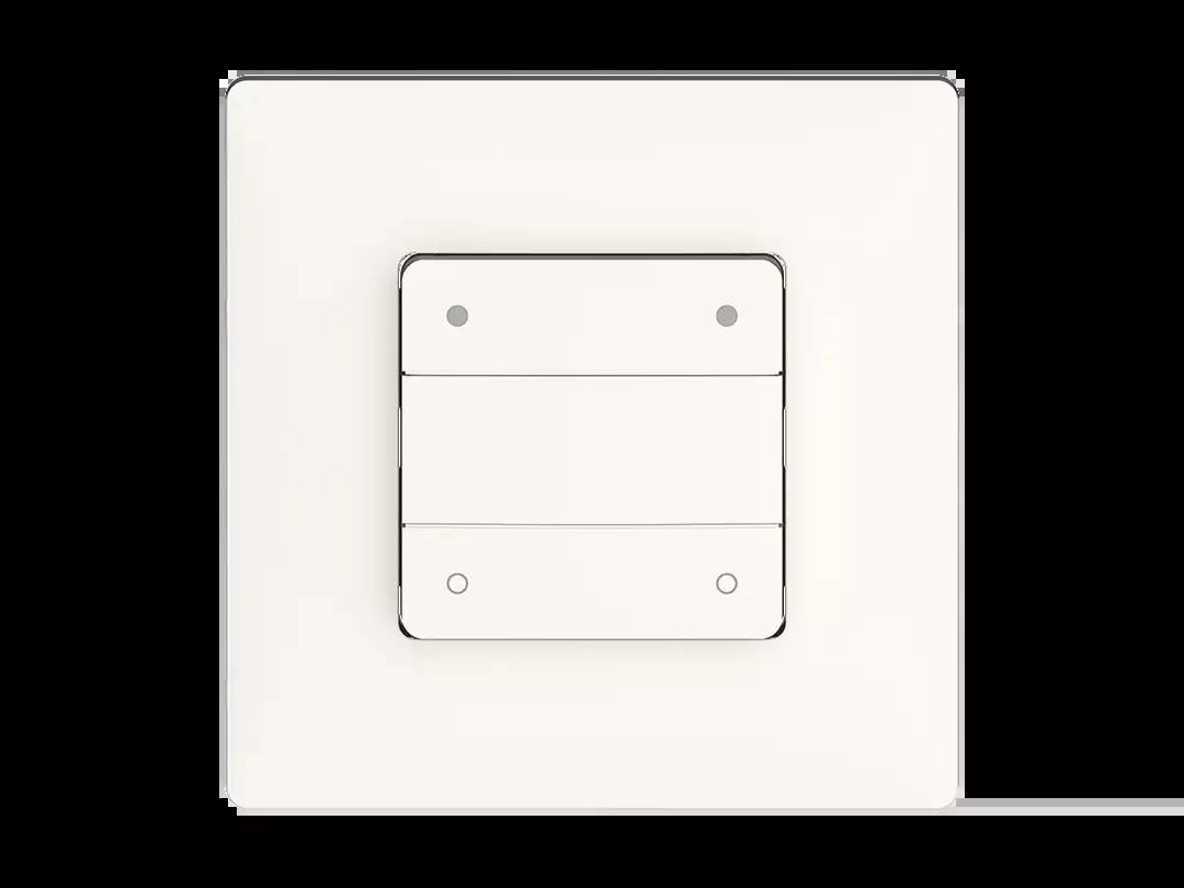 Ein weißer Lichtschalter mit zwei Tasten und vier kleinen runden Markierungen an den Ecken, vor einem weißen Hintergrund.