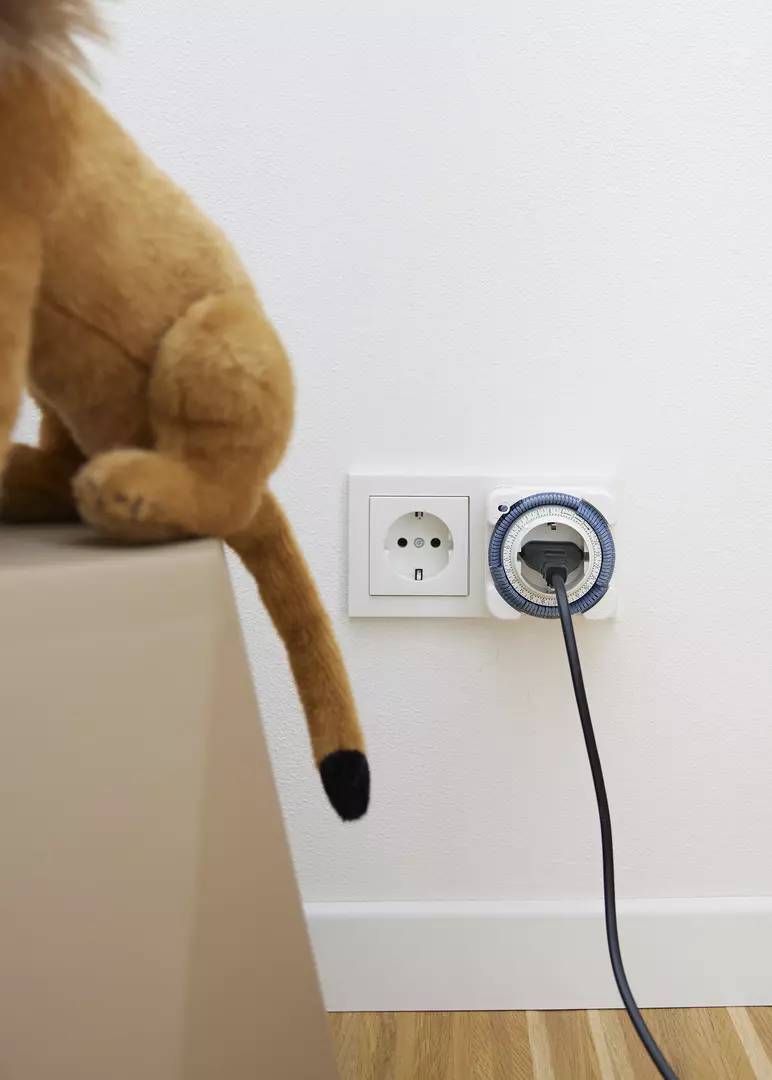 Theben 0260833 Unterputz-Zeitschaltuhr