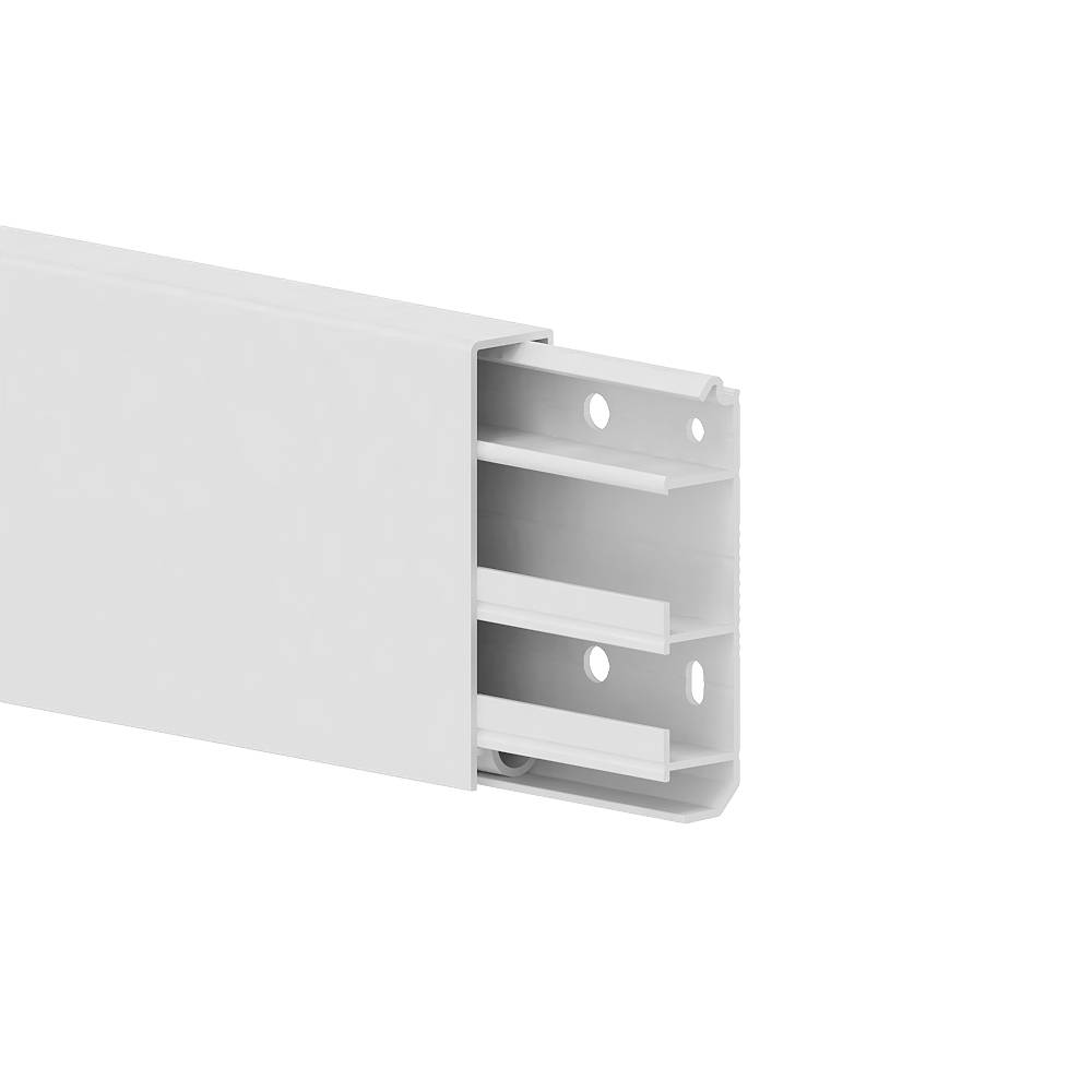Ein weißes rechteckiges Kabelkanal-Segment mit offenen Enden und doppelt geschnittenen Löchern zur Montage an der Wand.