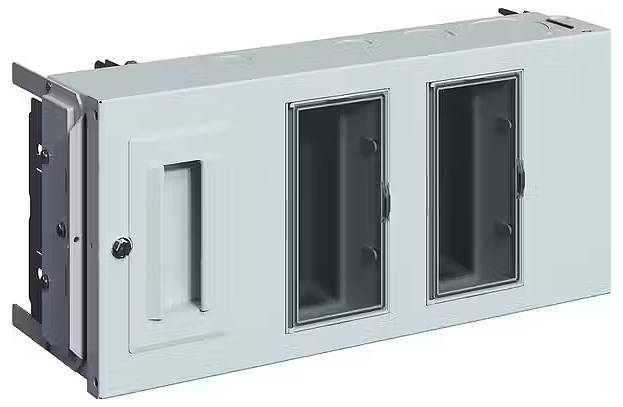 Ein graues rechteckiges Bauteil aus Metall mit zwei rechteckigen Öffnungen, möglicherweise ein Teil eines elektrischen Systems.
