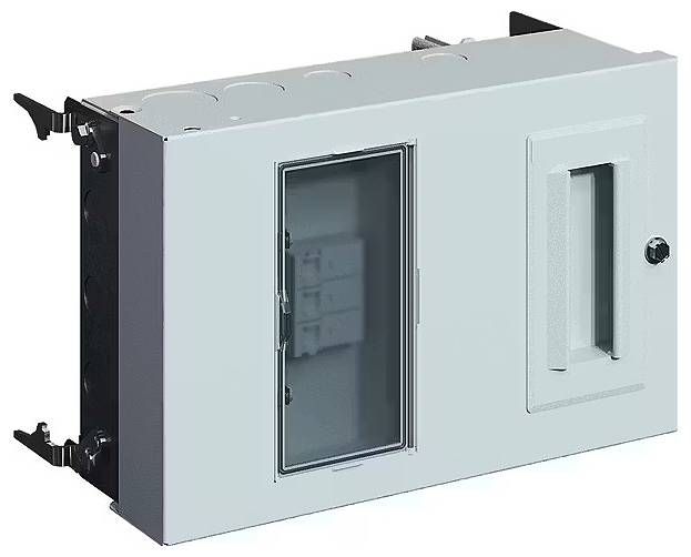 Metallgehäuse mit einer transparenten Frontabdeckung und seitlichen Befestigungselementen, geeignet für elektrische Installationen.