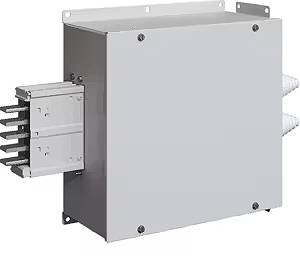 Elektrisches Bauteil, rechteckige, graue Box mit Steckanschlüssen auf der linken Seite, vermutlich für industrielle Anwendungen.