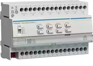 Elektrischer Verteilerkasten mit mehreren Schaltern und Sicherungen; dient der Stromverteilung und -schutz in einem Gebäude.