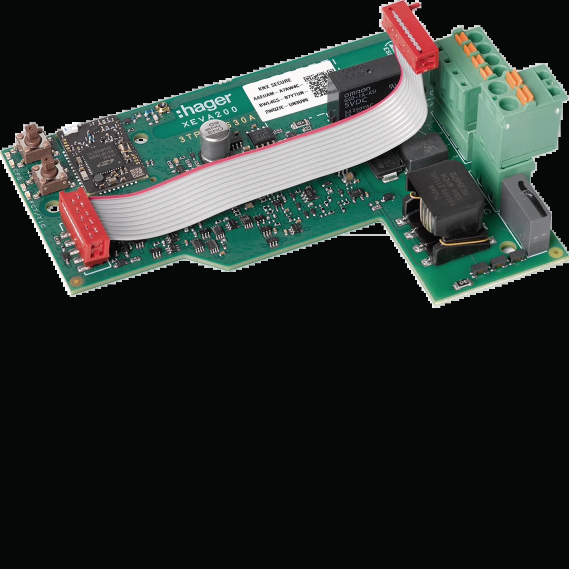 Eine grüne elektronische Platine mit mehreren Komponenten und einer eingebauten Sicherung. Links oben das Logo 'Hager'.