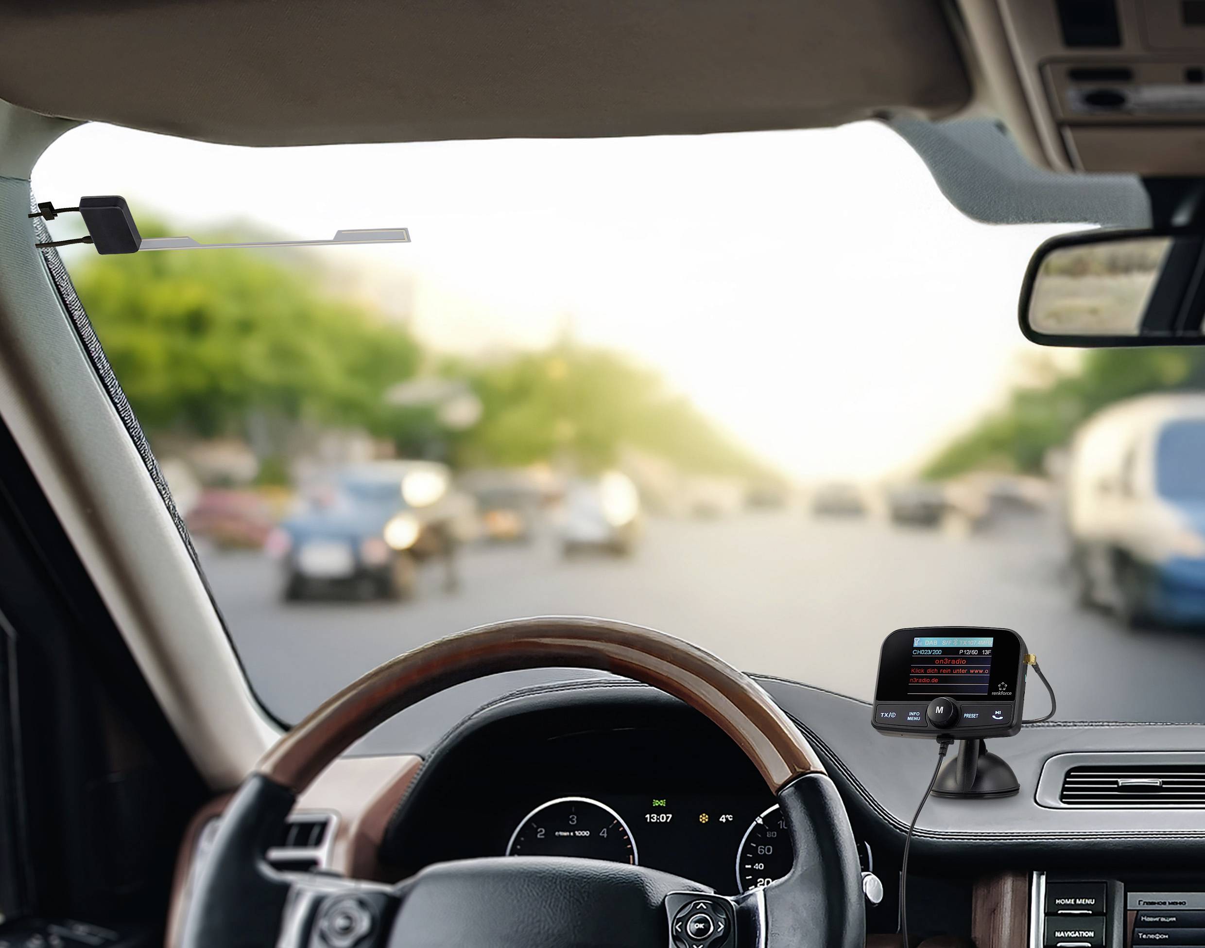 Renkforce RF-CRDAB-100 DAB+ Empfänger Saugnapfhalterung, Bluetooth Musikstreaming