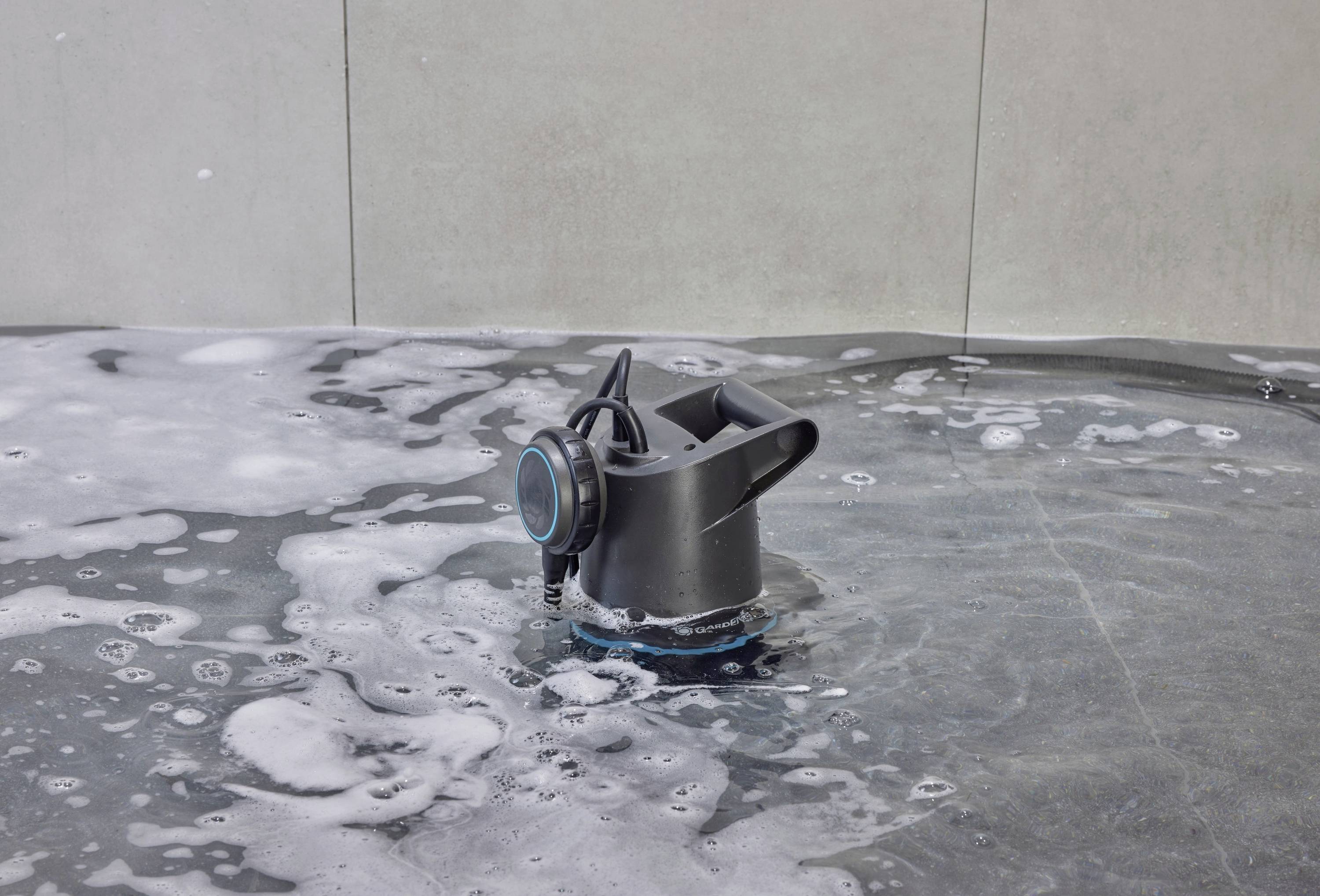 GARDENA 09017-47 2in1 Schmutzwasser-Tauchpumpe 20000 BASIC Schmutzwasser-Tauchpumpe 20000 l/h 9m