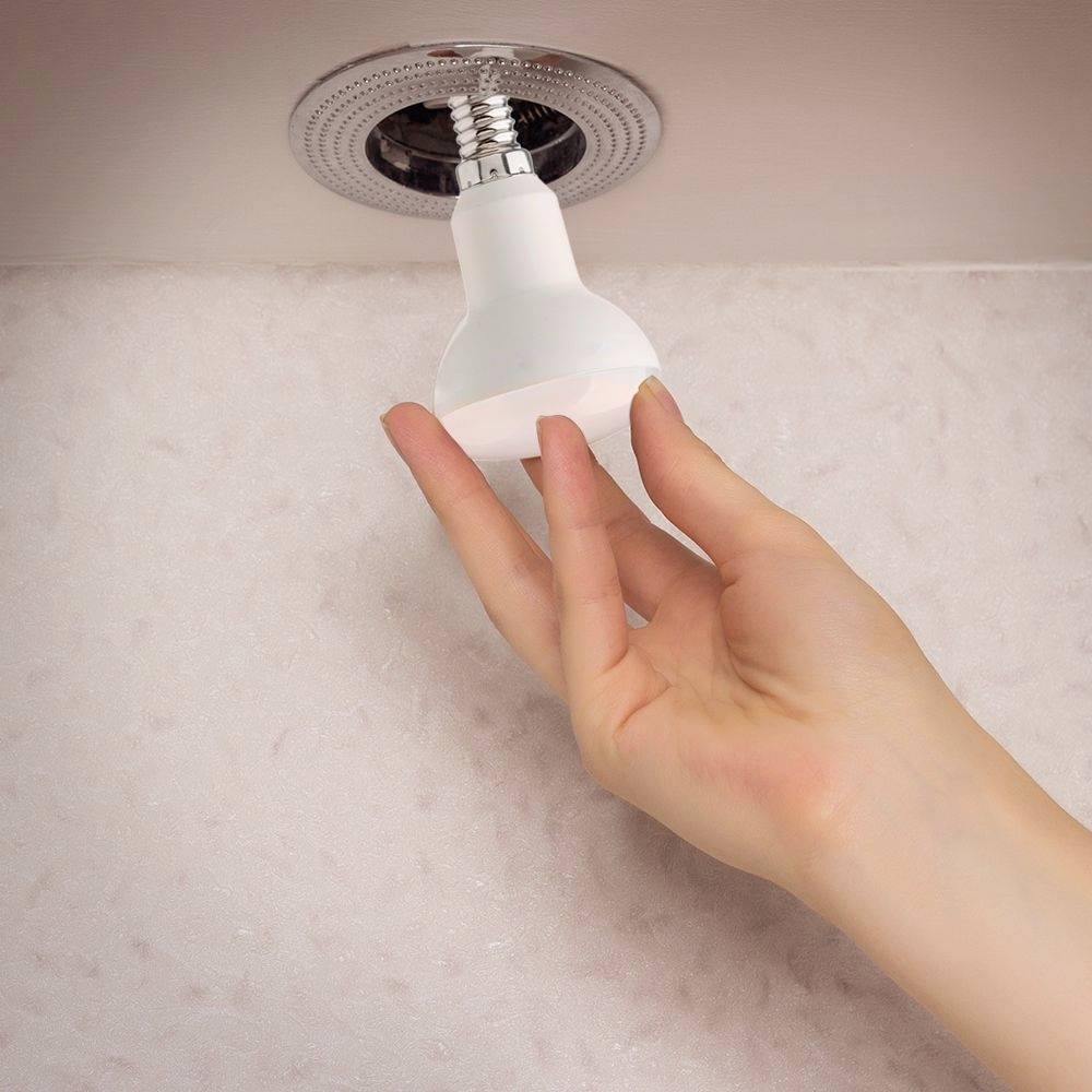 V-TAC 21211 LED EEK F (A - G) E14 2.9 W Naturweiß (Ø x H) 39 mm x 76 mm