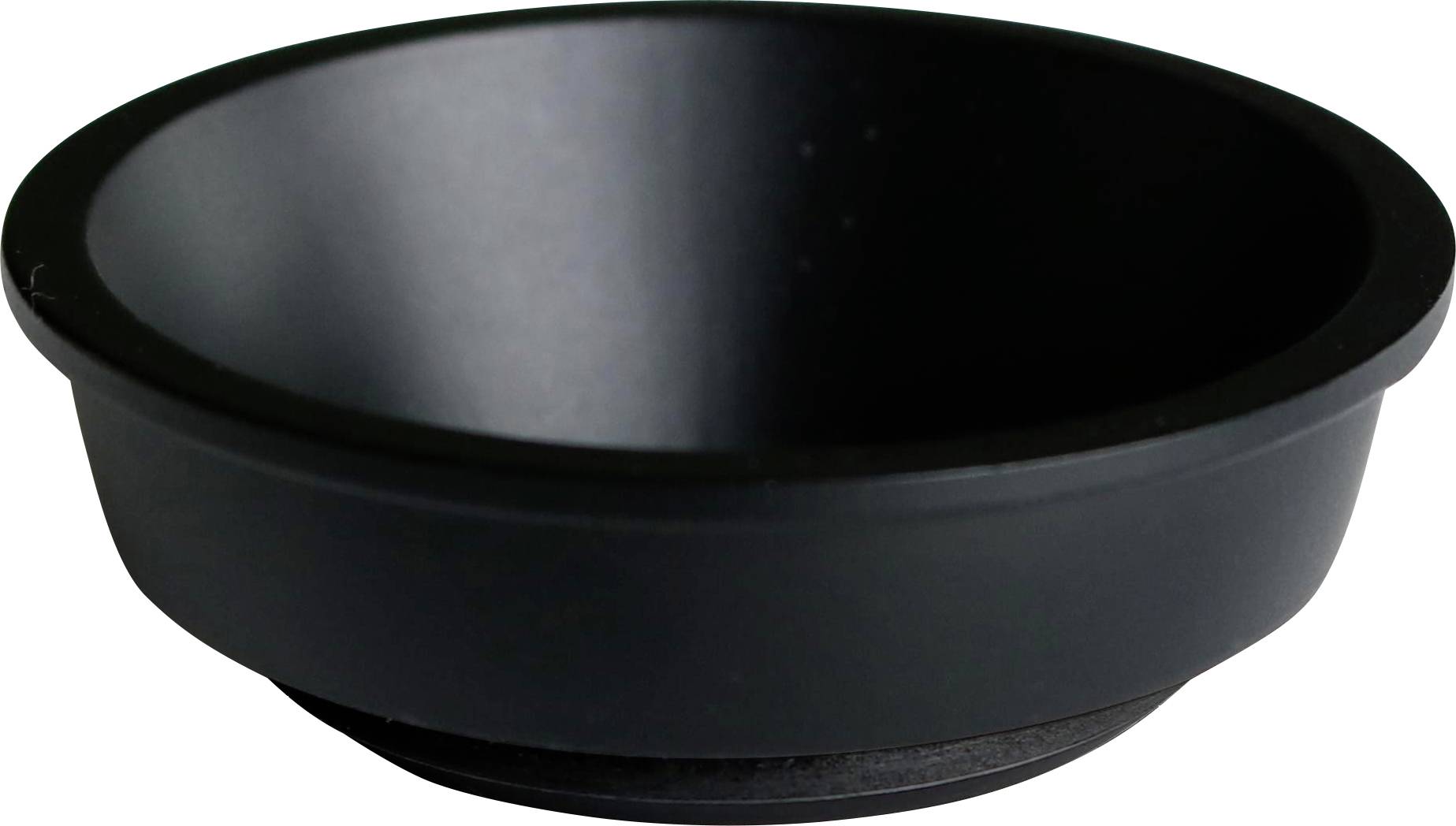 Eine schwarze, runde Schüssel aus Kunststoff, die sich zum Servieren oder Aufbewahren von Speisen eignet.