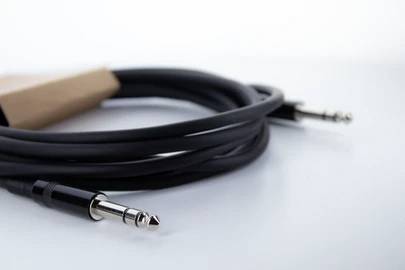 Cordial 14815 Klinke Audio Anschlusskabel [1x Klinkenstecker 6.3mm (stereo) - 1x Klinkenstecker 6.3mm (stereo)] 1m Schwarz